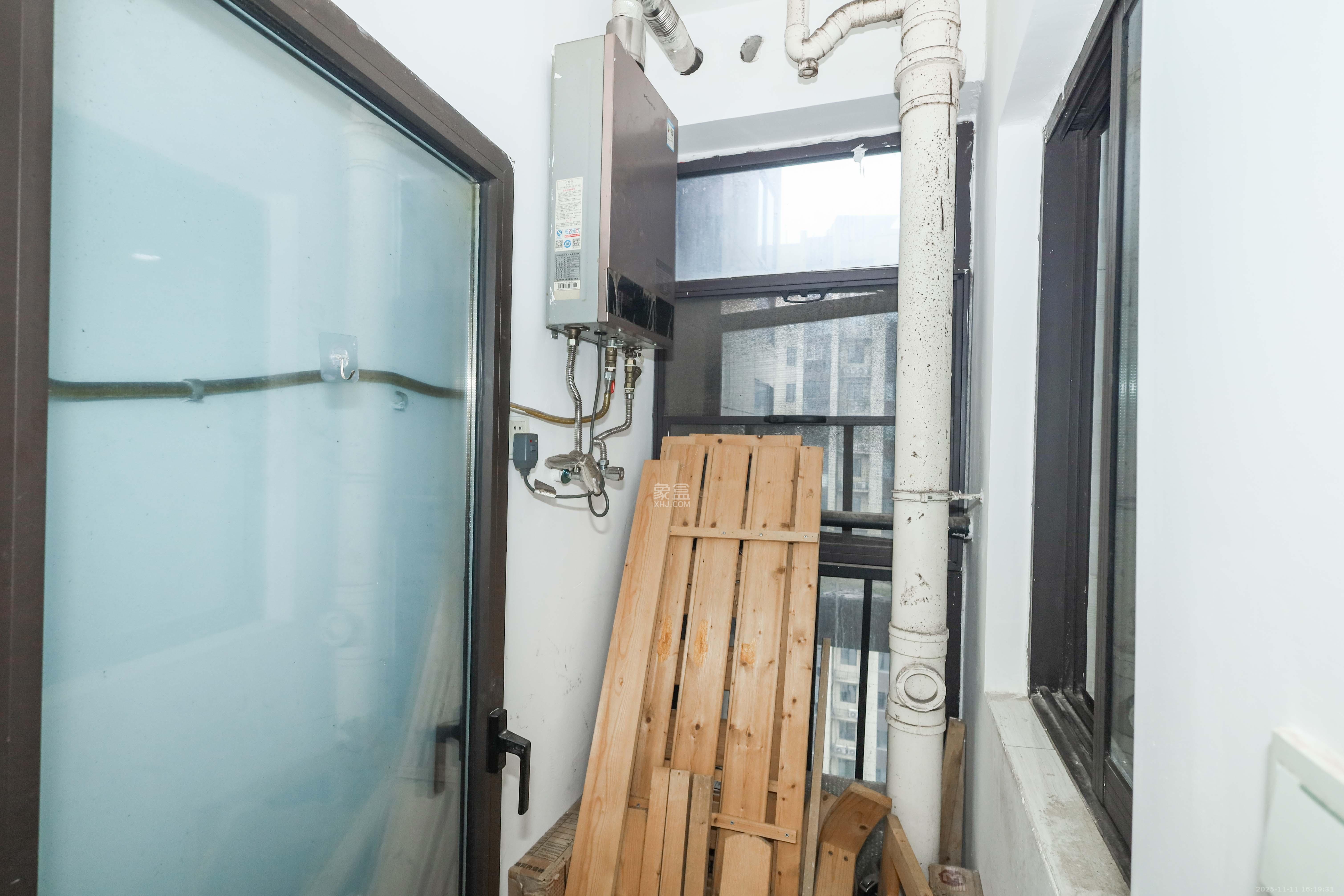 中国铁建梅溪青秀二期 3室2厅2卫 118.0万 中国铁建梅溪青秀二期 3室2厅2卫 118.0万厨房