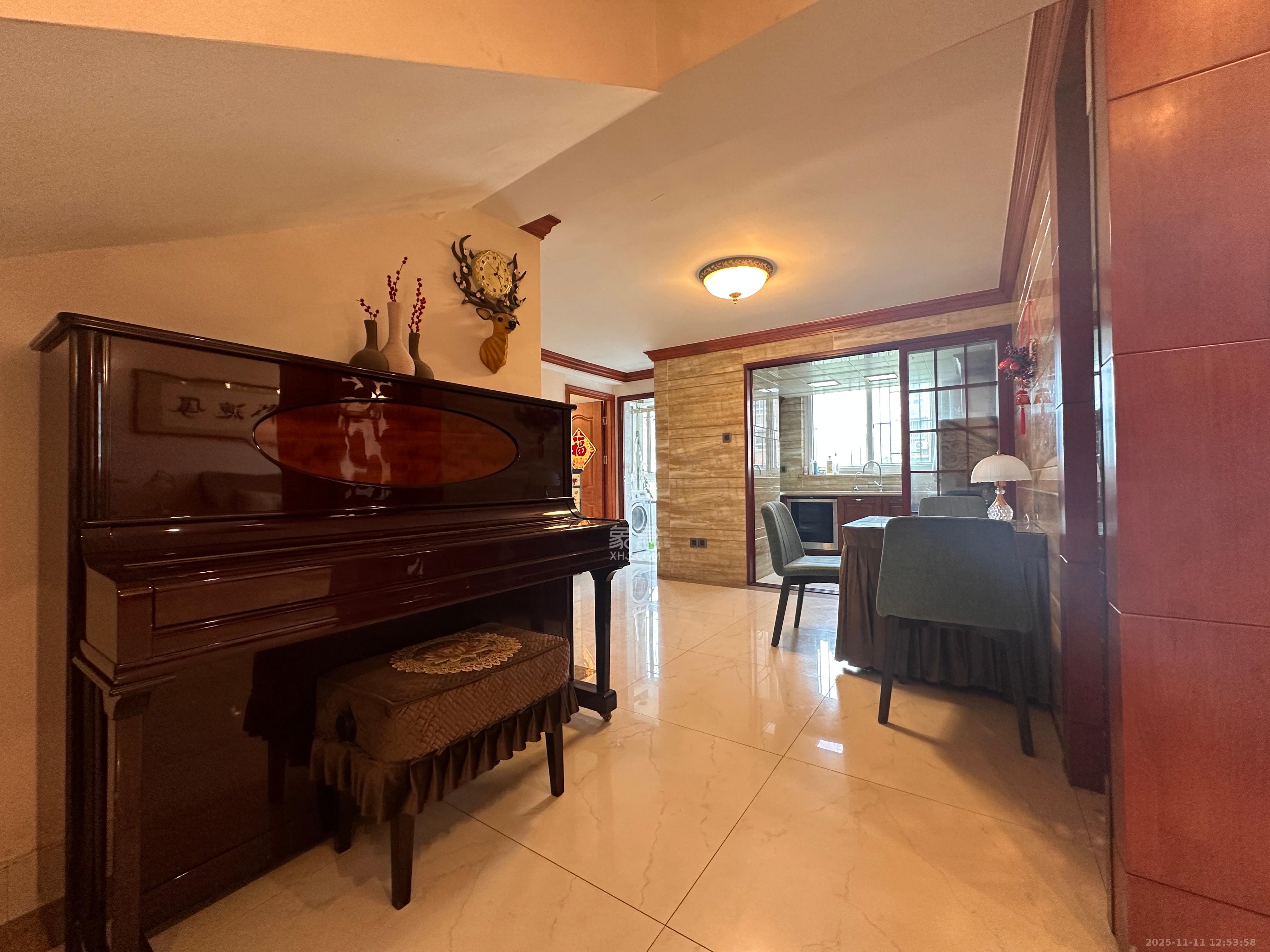 君临天厦 4室2厅2卫 8000.0元/月 君临天厦 4室2厅2卫 8000.0元/月室内图