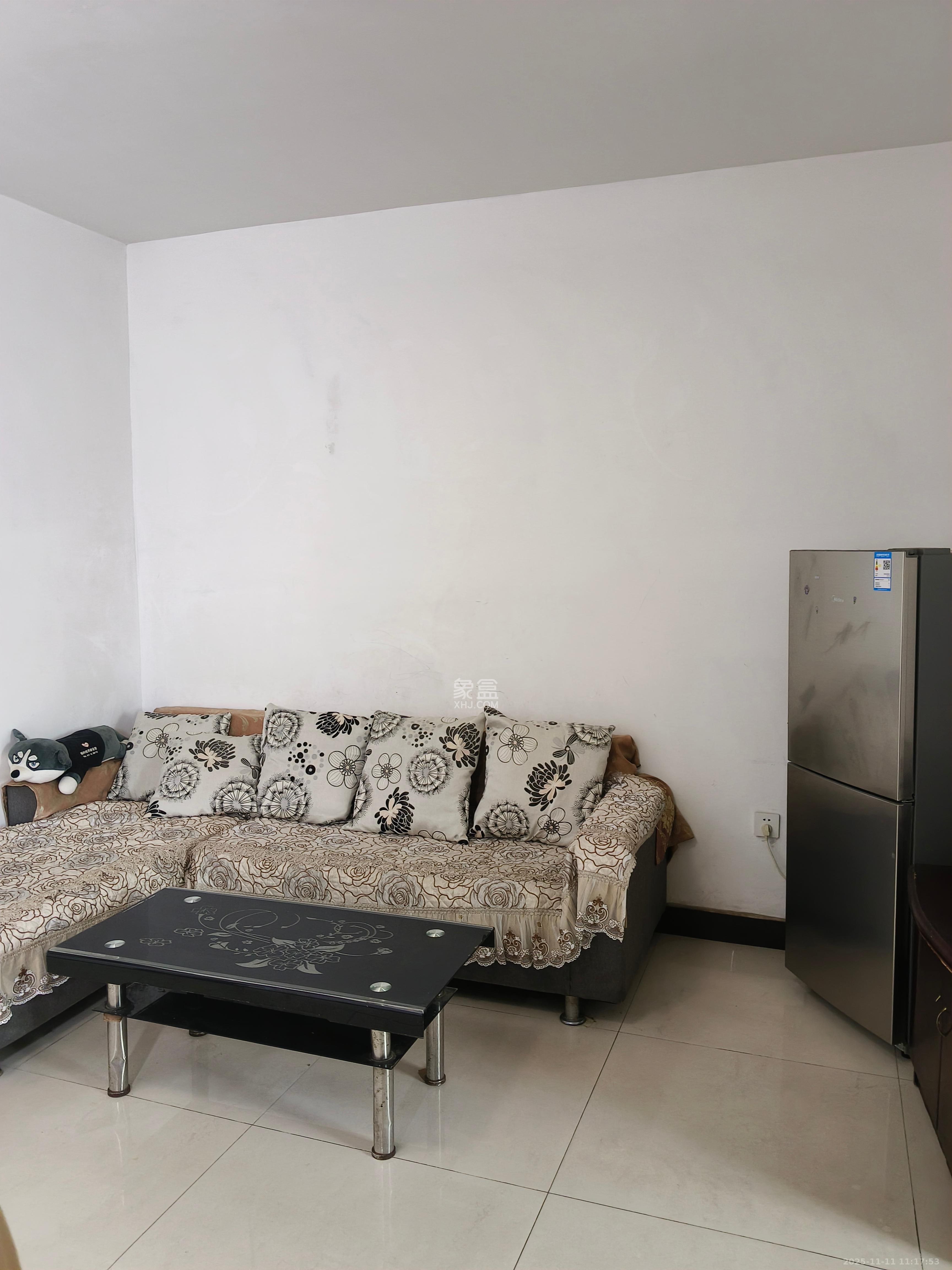 月湖安置小区（马栏山小区）  1室0厅0卫    1400.0元/月