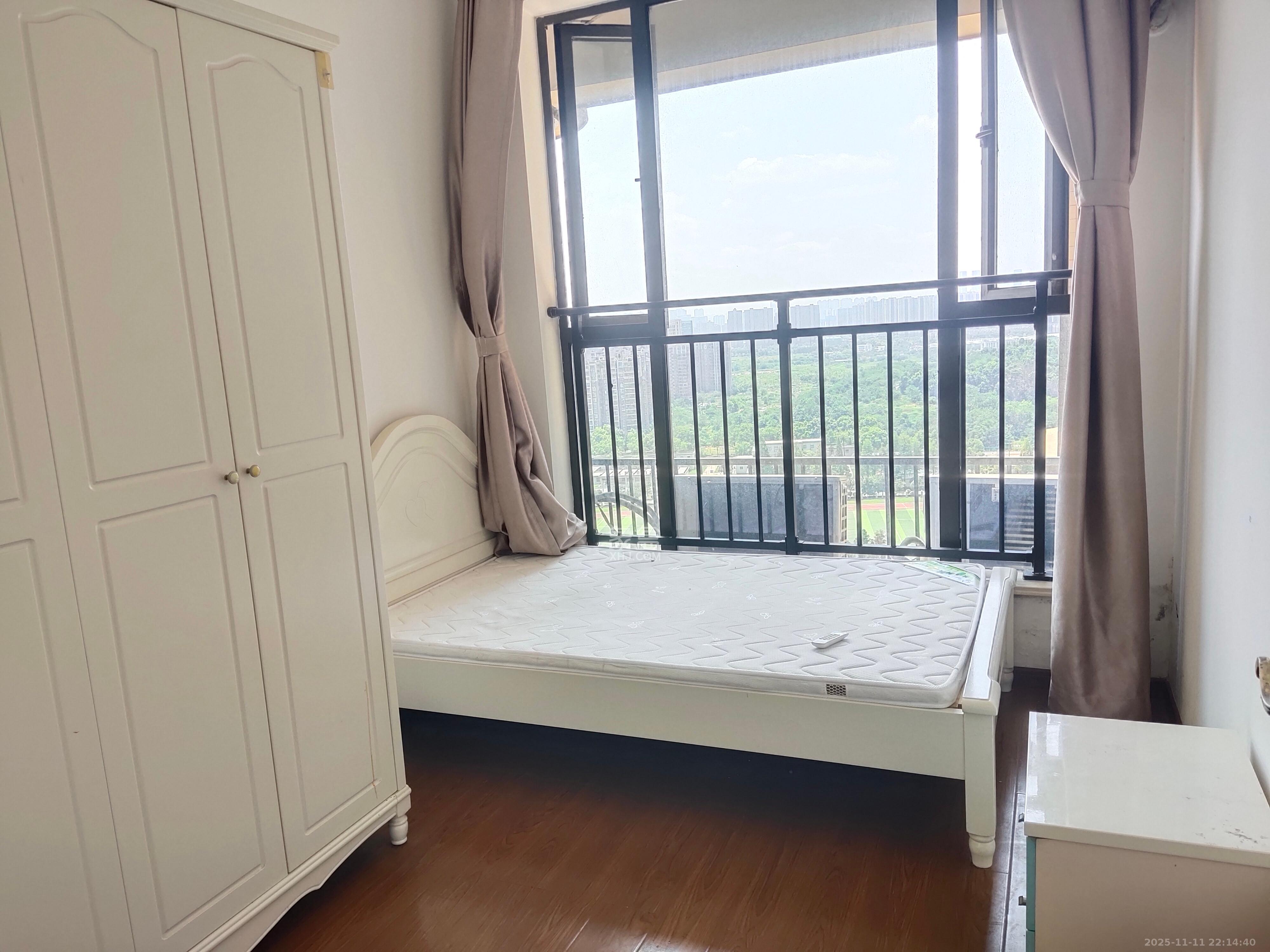 旺德府恺悦国际  3室2厅2卫    2400.0元/月室内图