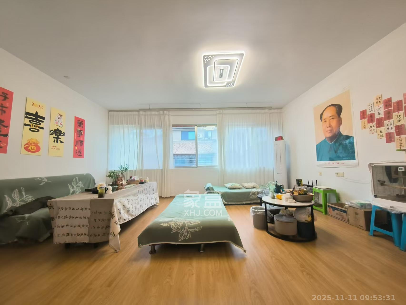 星沙商业步行街 4室2厅2卫 1700.0元/月 星沙商业步行街 4室2厅2卫 1700.0元/月室内图