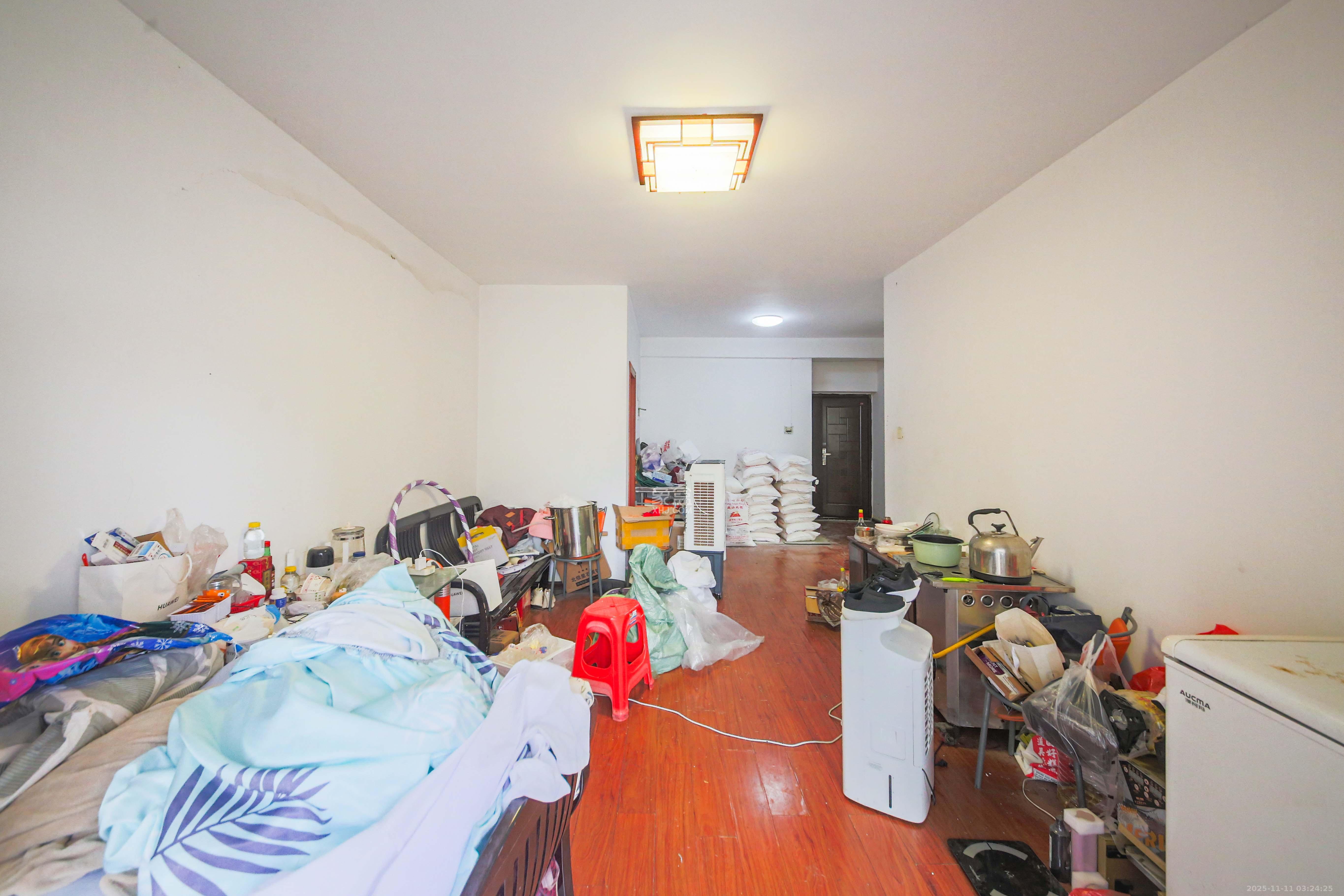 鑫远湘府华城  2室2厅1卫    78.0万