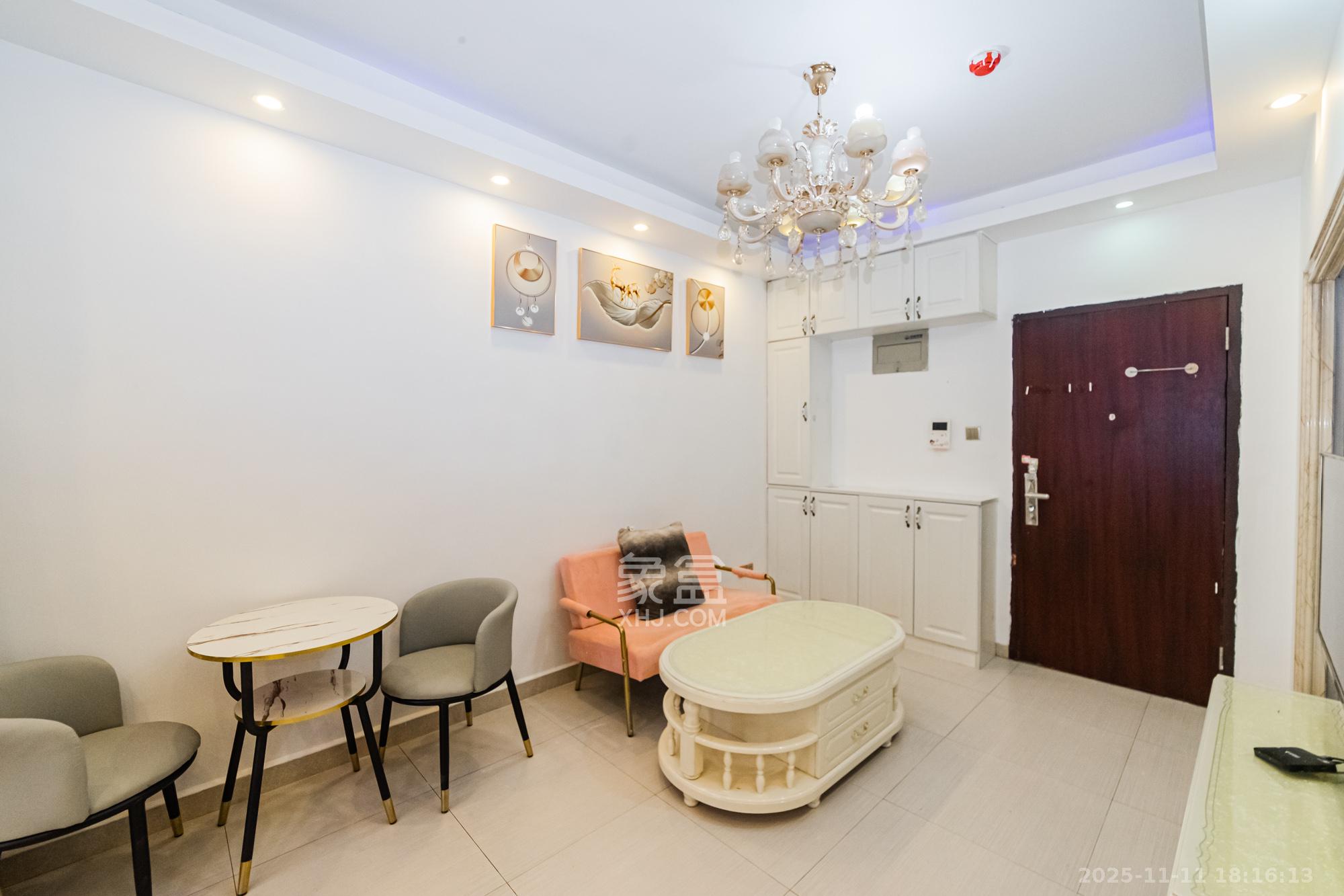 北辰三角洲E3区 1室1厅1卫 55.0万 北辰三角洲E3区 1室1厅1卫 55.0万客厅