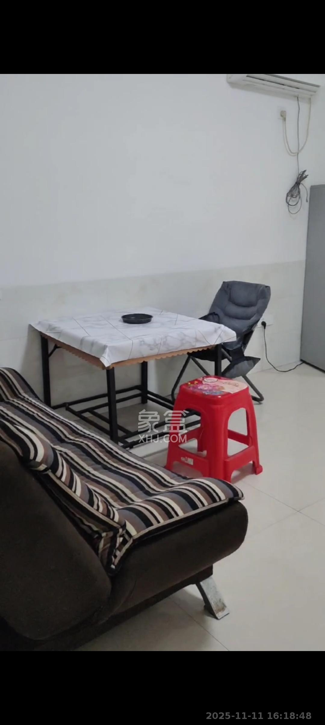 麓枫和苑 1室1厅1卫 1600.0元/月 麓枫和苑 1室1厅1卫 1600.0元/月室内图