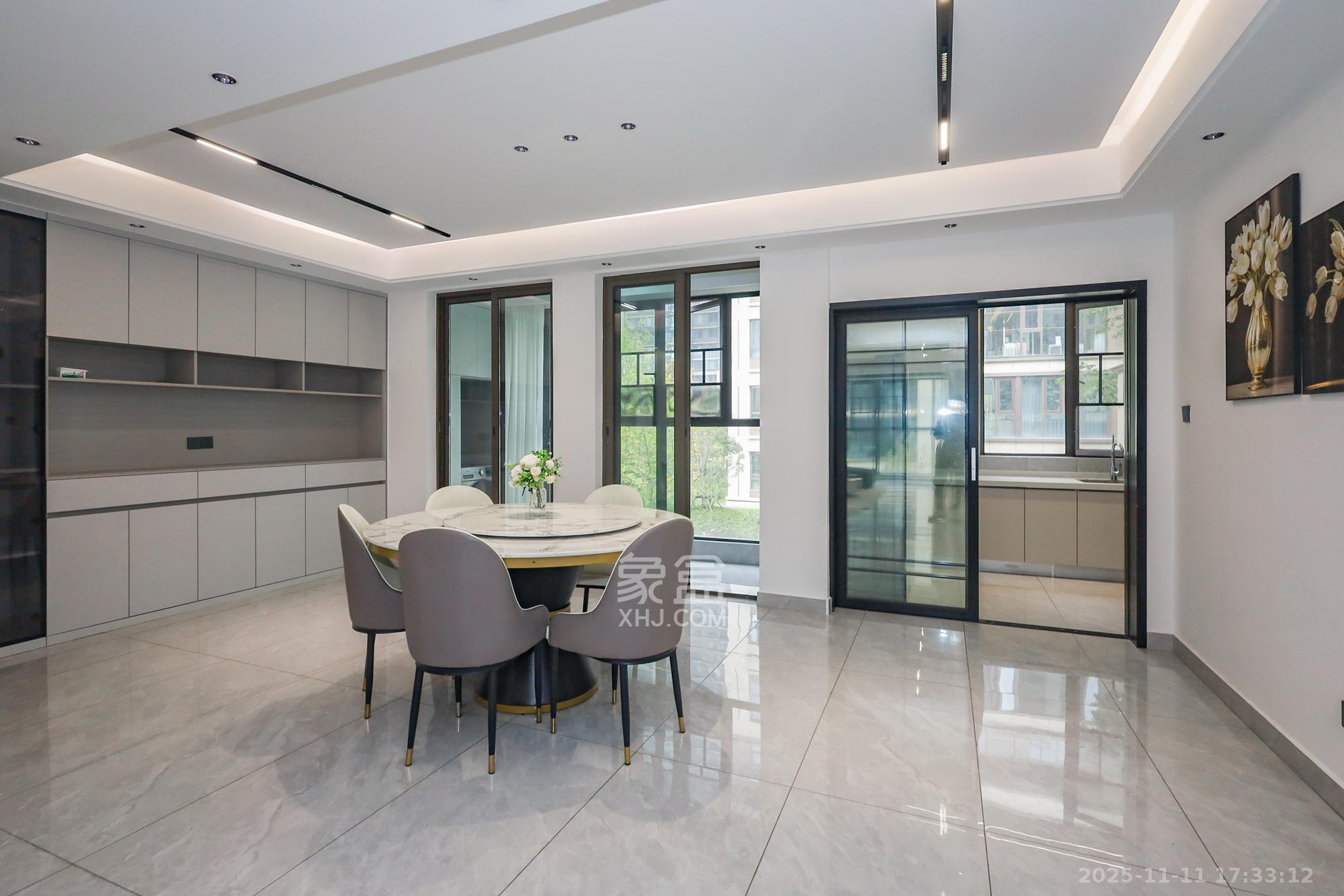 正荣滨江紫阙台  4室2厅3卫    330.0万其他