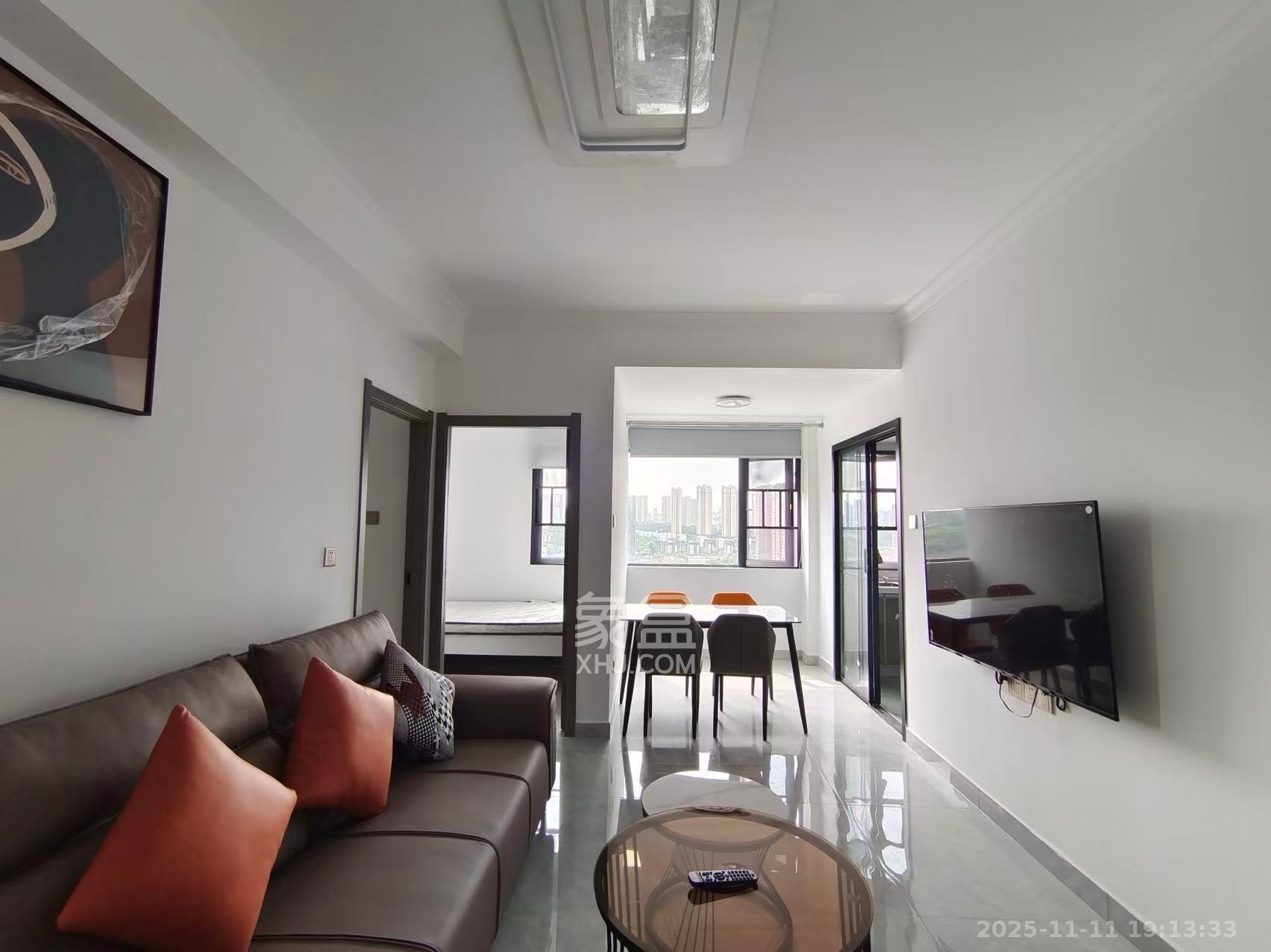 潇湘名城(新里程潇湘名城) 2室1厅1卫 2300.0元/月 潇湘名城(新里程潇湘名城) 2室1厅1卫 2300.0元/月室内图