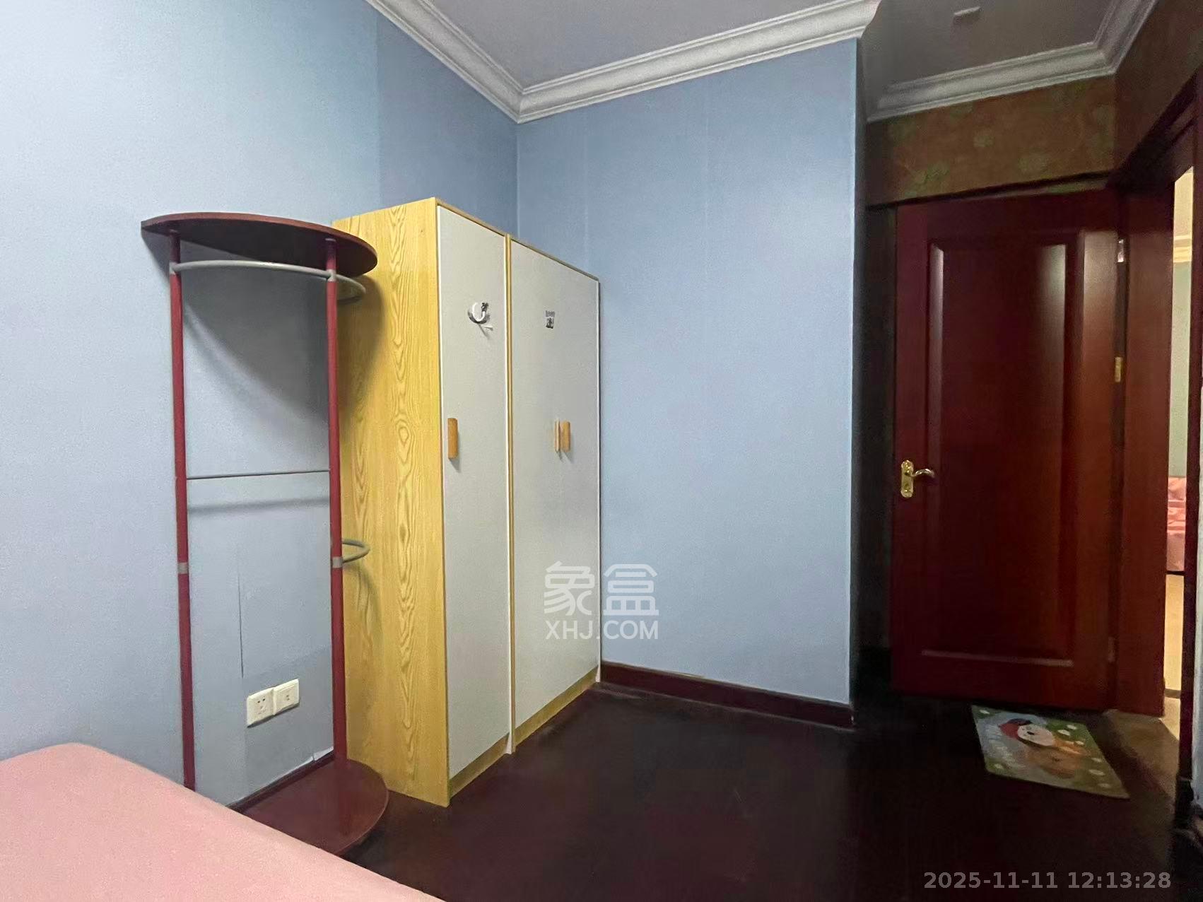 恒大雅苑  3室2厅2卫    2800.0元/月室内图