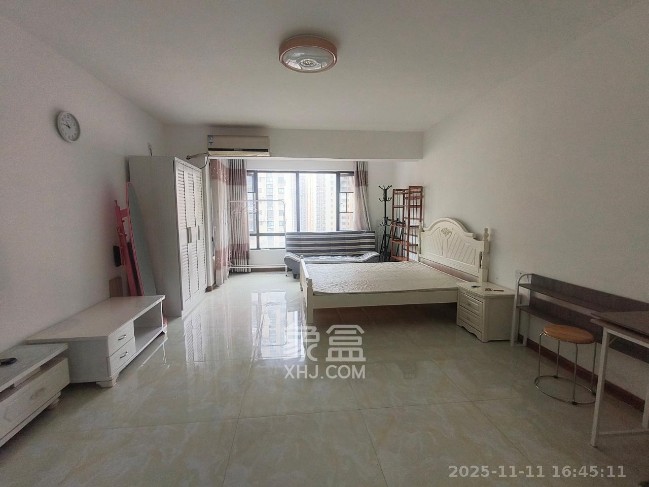 和庄  1室1厅1卫    1600.0元/月室内图