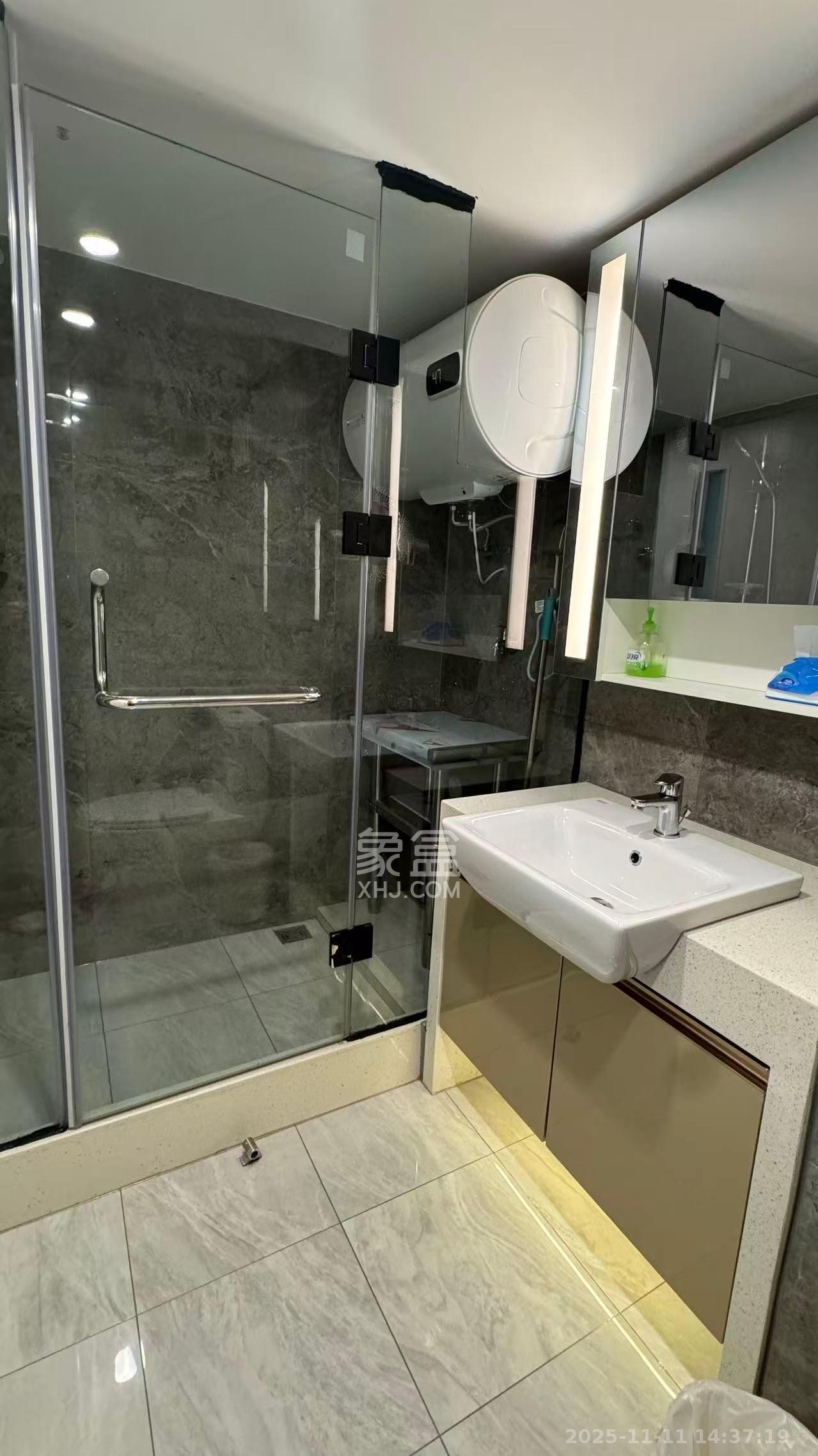 华远华时代 1室0厅0卫 5500.0元/月 华远华时代 1室0厅0卫 5500.0元/月室内图