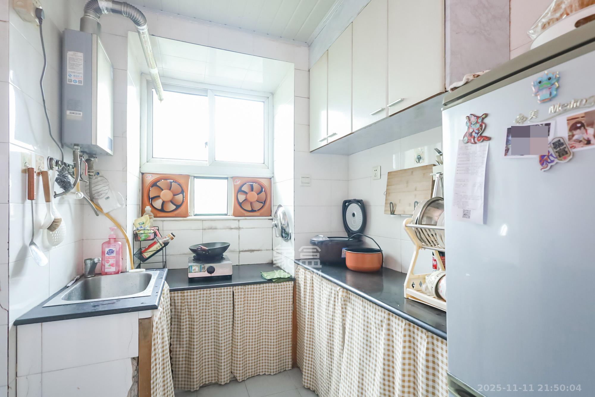 长沙花纸印刷厂宿舍  2室1厅1卫    46.8万厨房