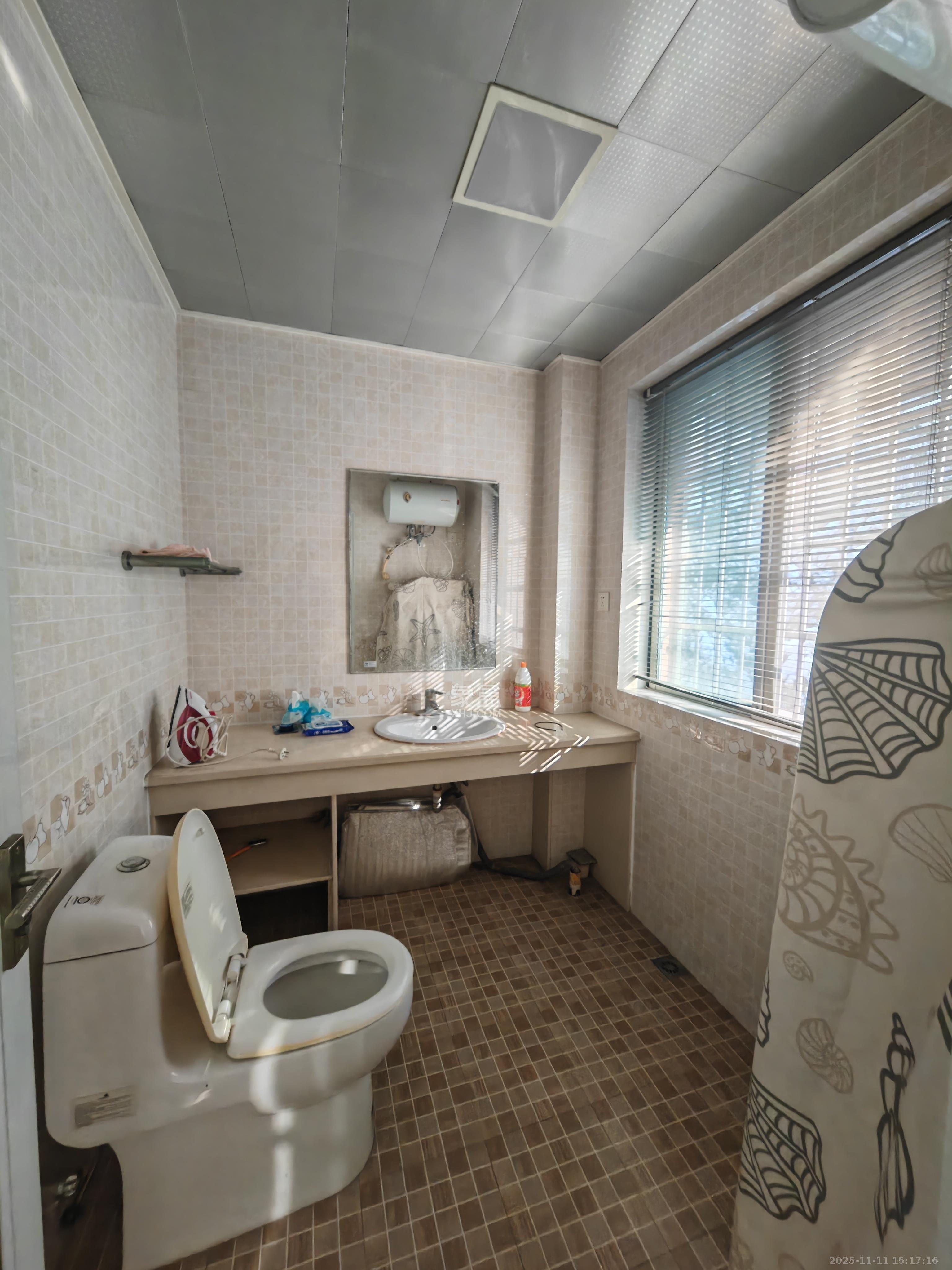 四季星城 3室2厅2卫 1900.0元/月 四季星城 3室2厅2卫 1900.0元/月室内图