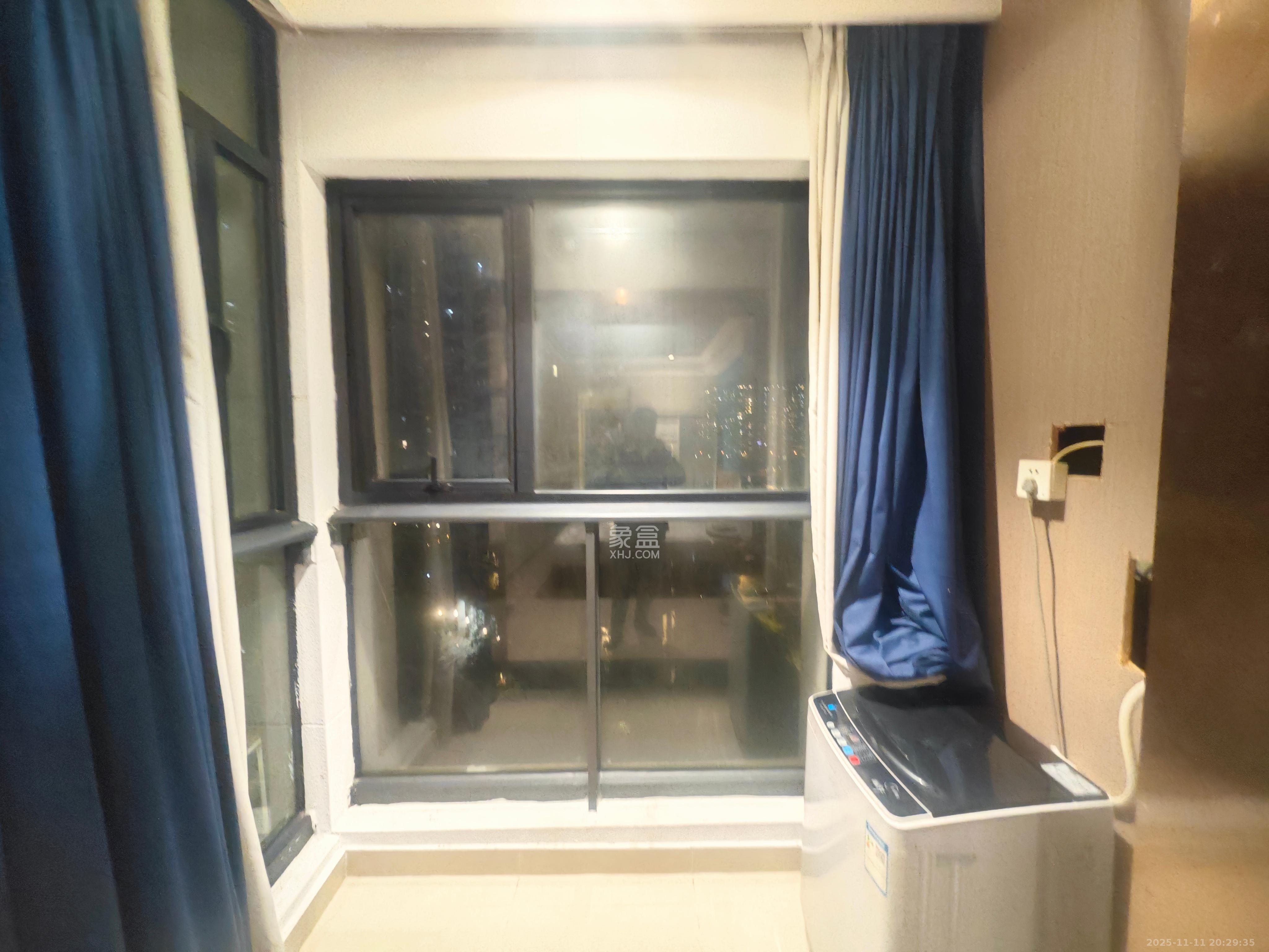 中海梅溪湖壹号  1室1厅1卫    1600.0元/月室内图