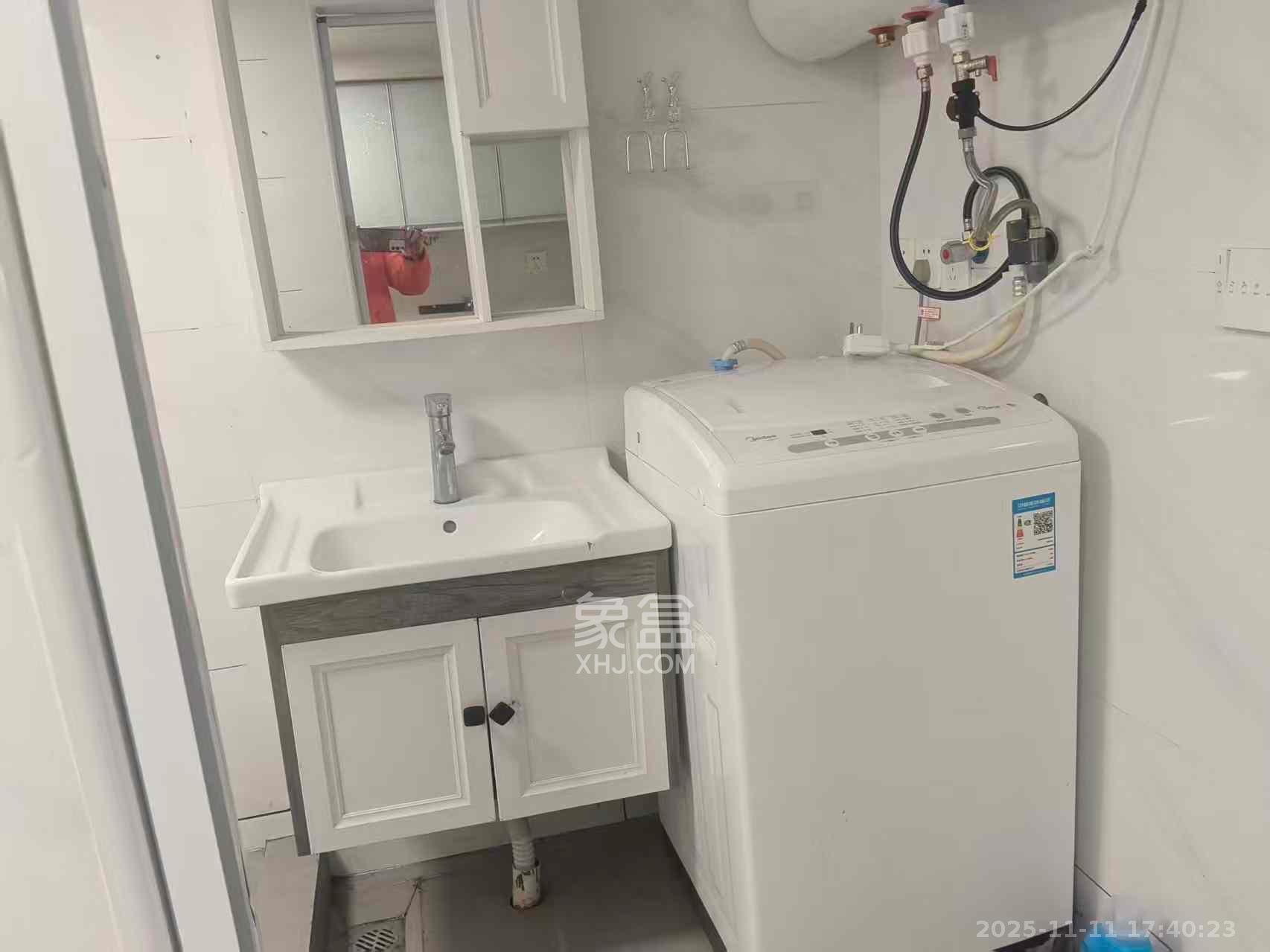 信诚湘江揽月（至善美景大厦）  2室2厅1卫    1700.0元/月室内图