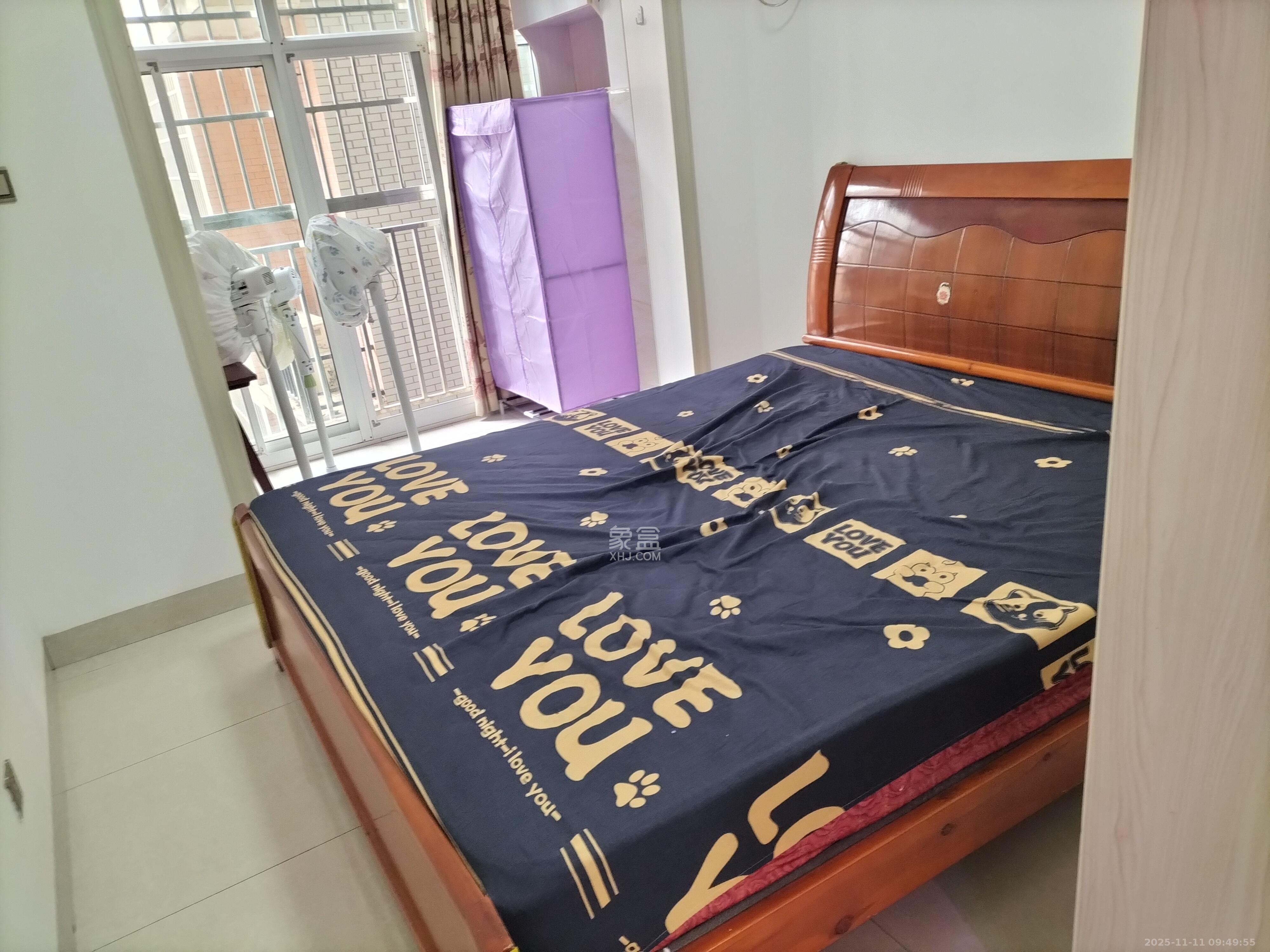 骑龙安置小区  3室2厅2卫    2400.0元/月室内图