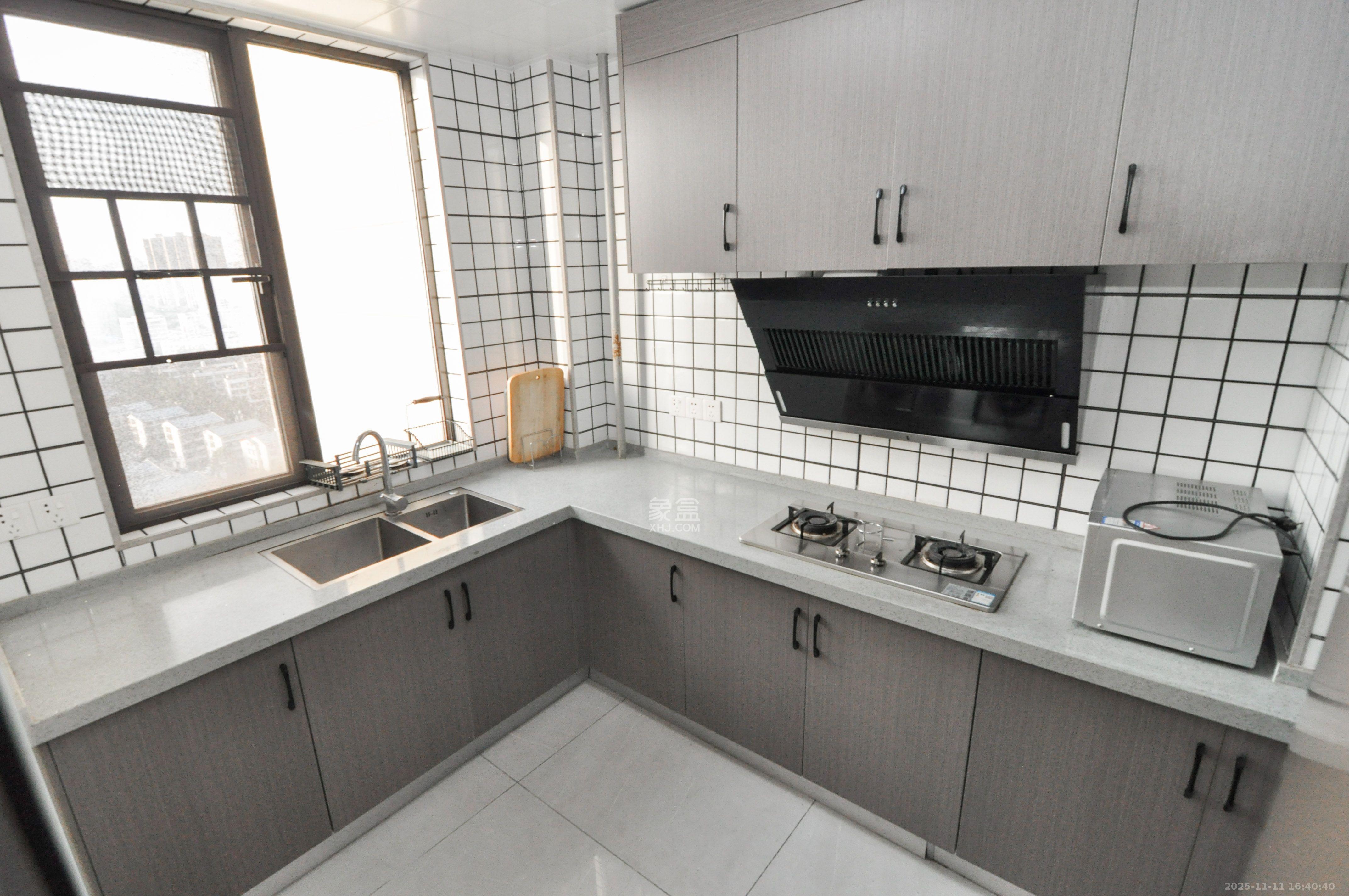 梅溪湖金茂悦（金悦雅苑）  4室2厅2卫    3500.0元/月室内图