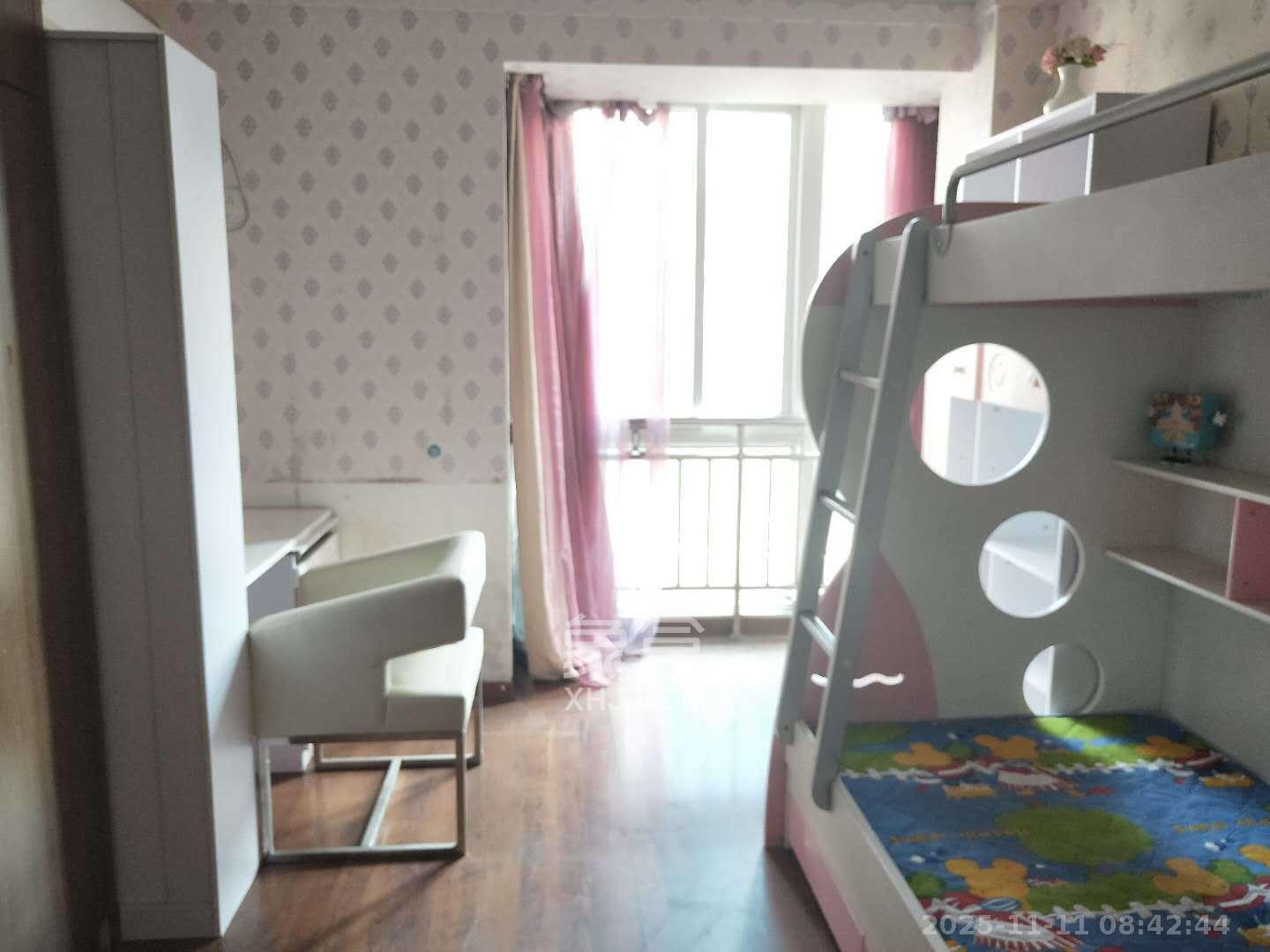 五一华府 3室2厅1卫 4000.0元/月 五一华府 3室2厅1卫 4000.0元/月室内图