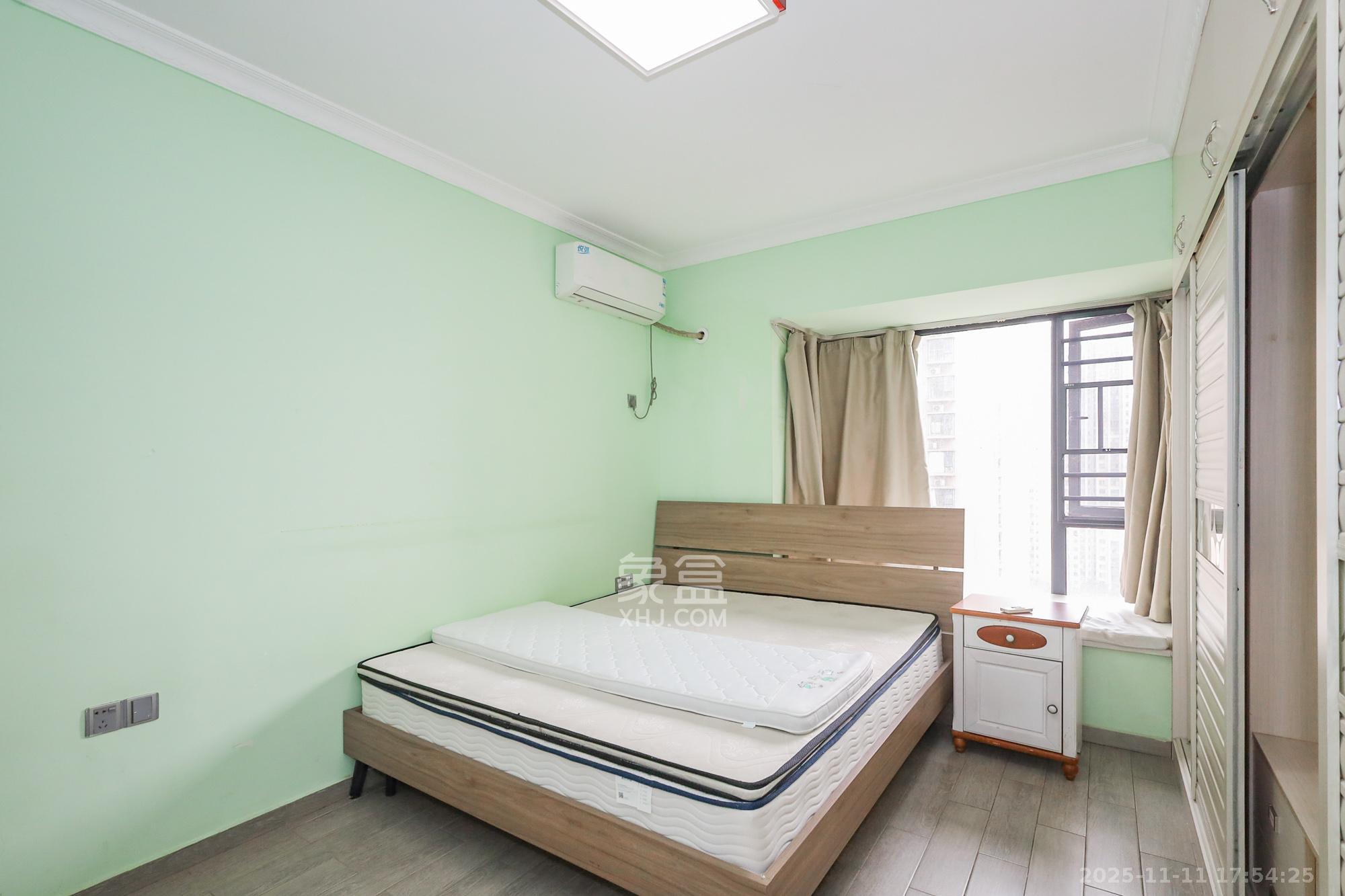 钰龙天下一期 3室2厅2卫 256.0万 钰龙天下一期 3室2厅2卫 256.0万卧室