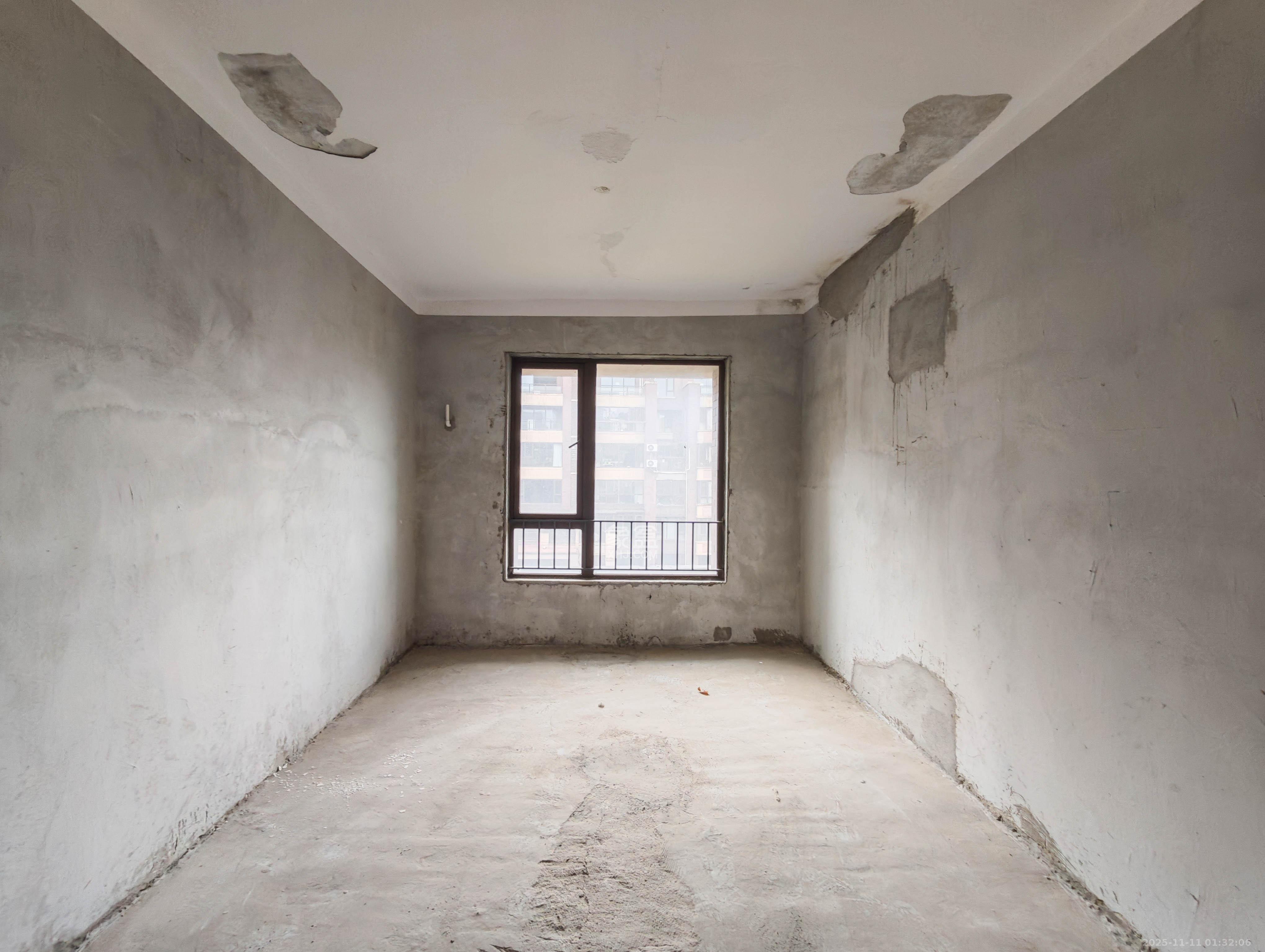 保利城（中航城国际社区、郡原美村）  4室2厅2卫    126.8万卧室