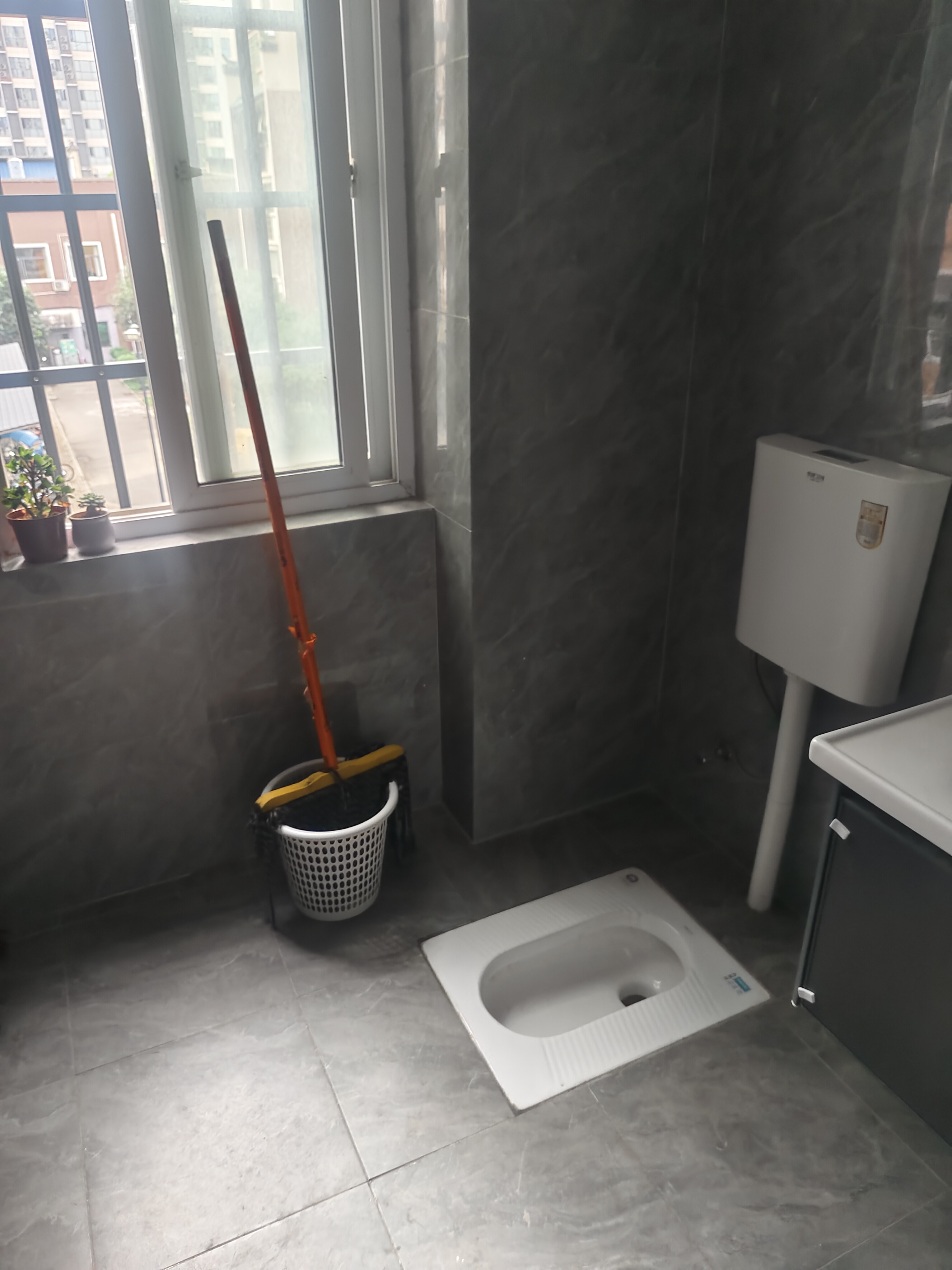 桂花园  3室2厅1卫    1200.0元/月室内图