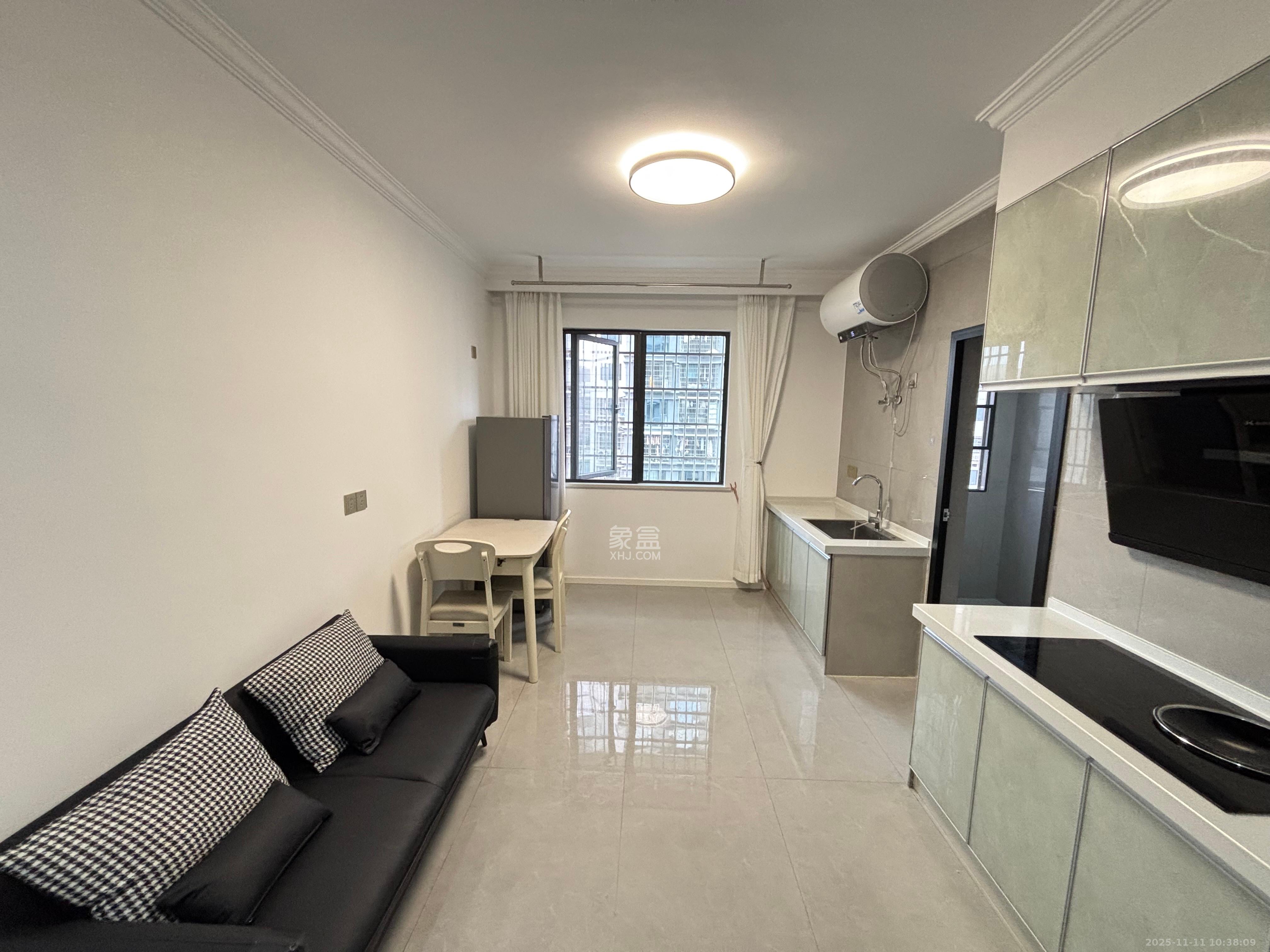 旭日嘉苑  1室1厅1卫    1600.0元/月