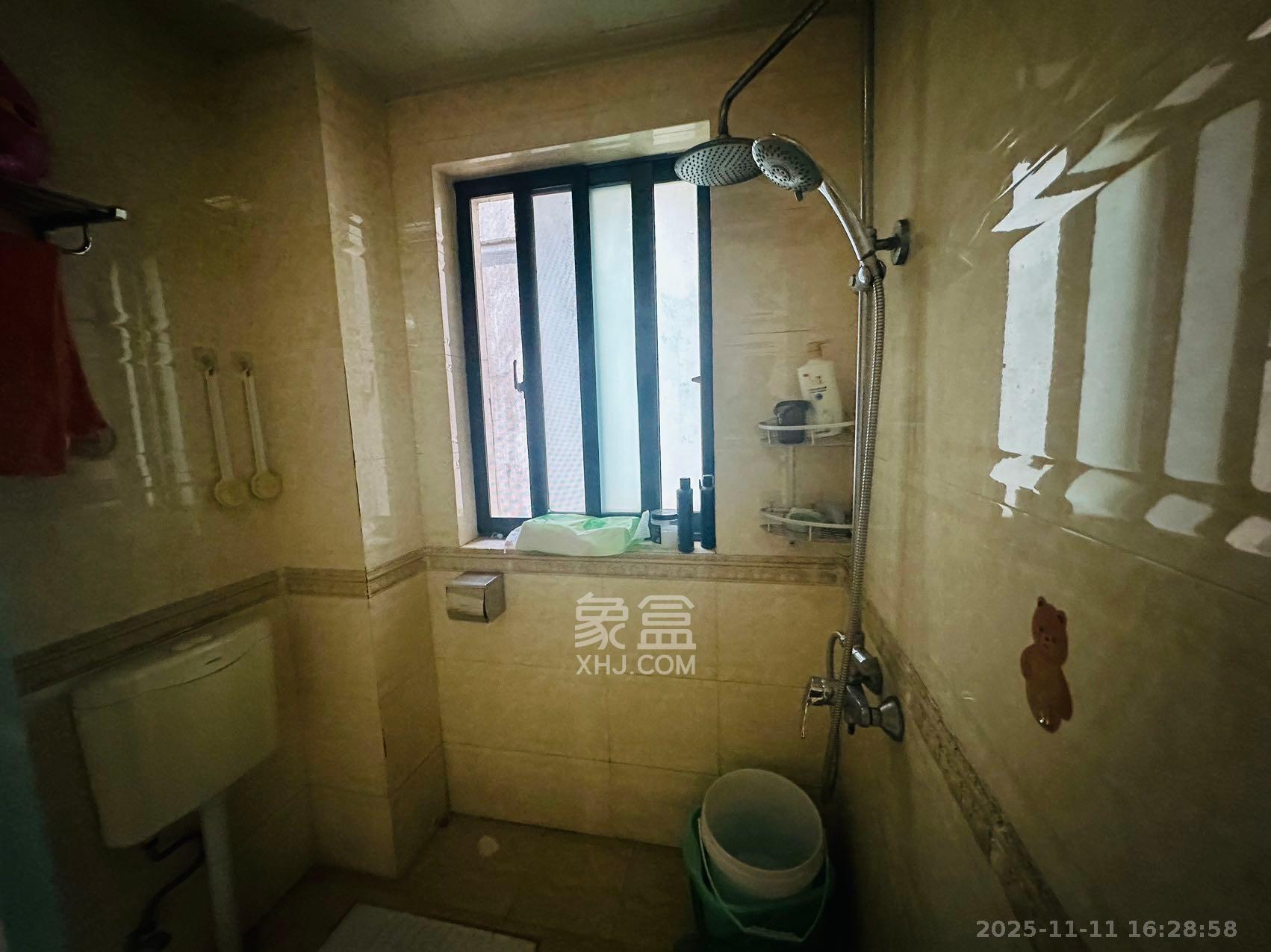 西子花苑  3室1厅1卫    3000.0元/月室内图