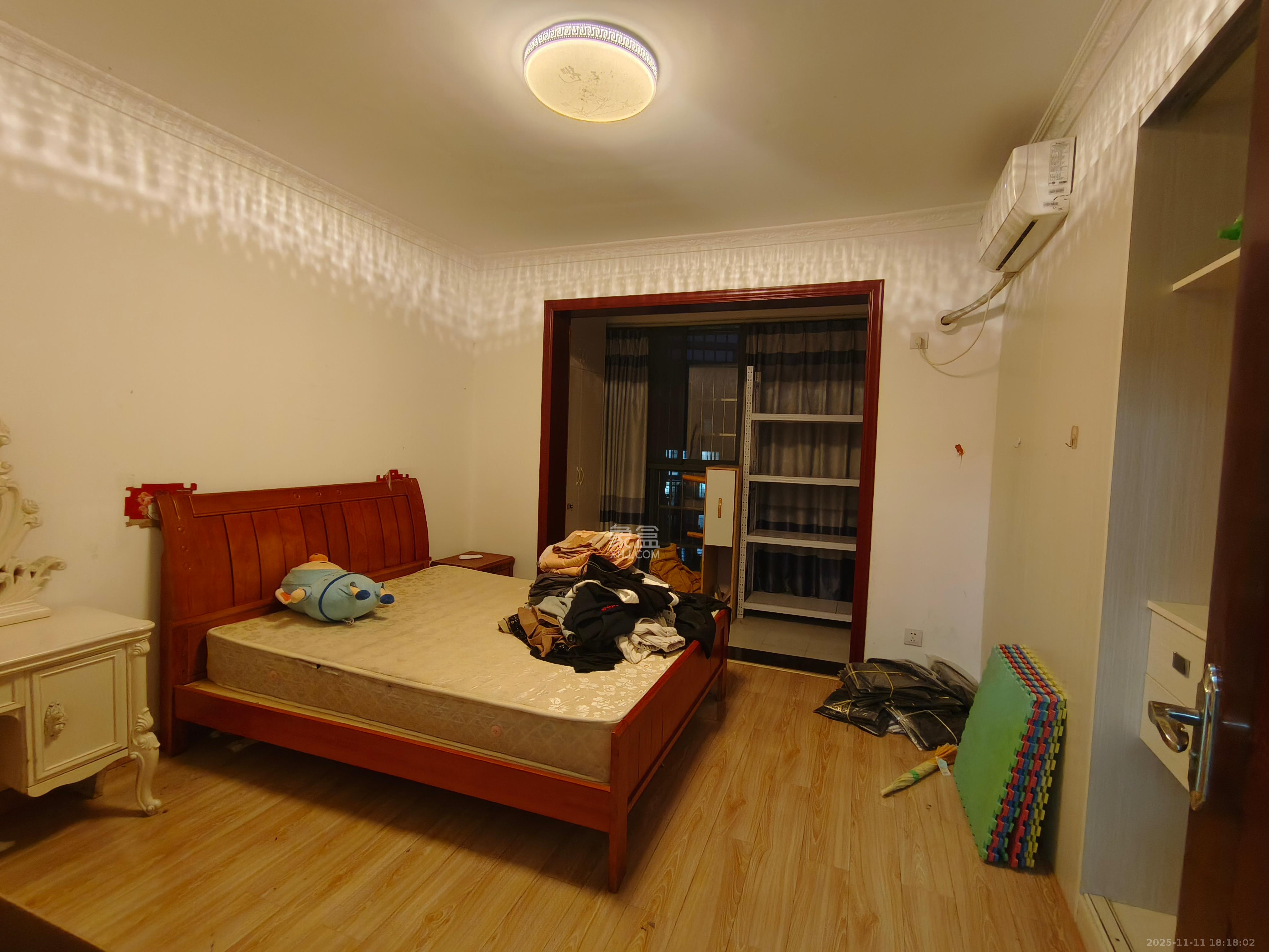 天凯东苑  2室2厅1卫    1700.0元/月