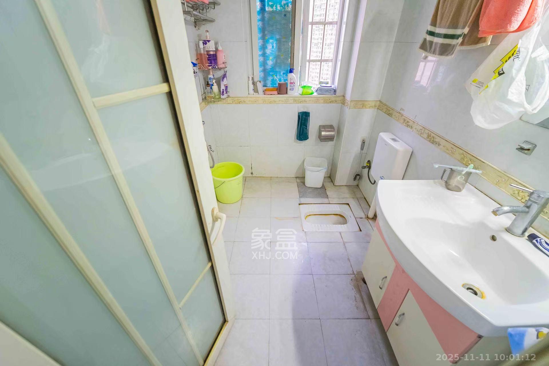 香河公寓 2室2厅1卫 1600.0元/月 香河公寓 2室2厅1卫 1600.0元/月室内图