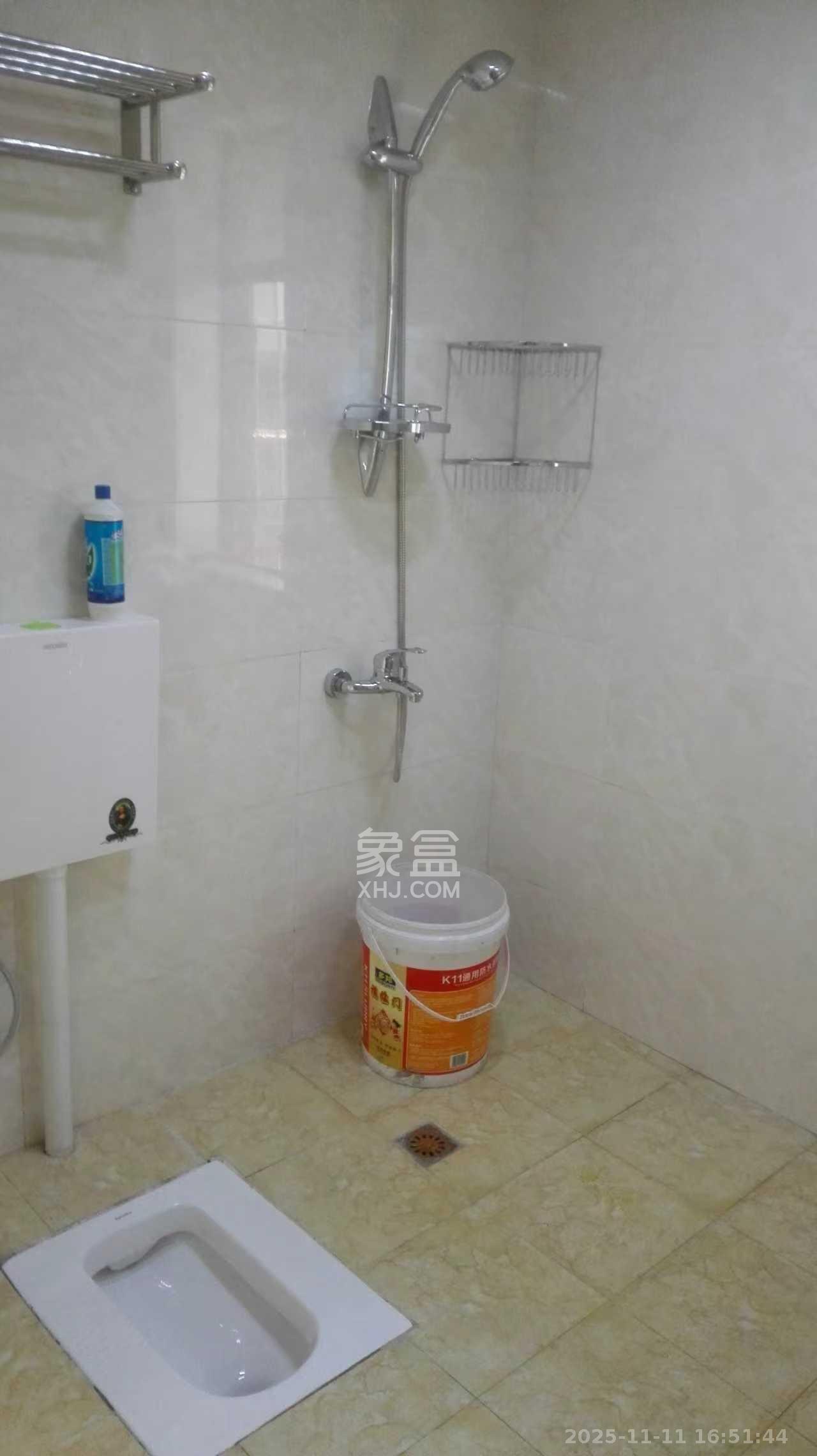 上峰苑(兰亭玥岛) 3室2厅1卫 2200.0元/月 上峰苑(兰亭玥岛) 3室2厅1卫 2200.0元/月室内图