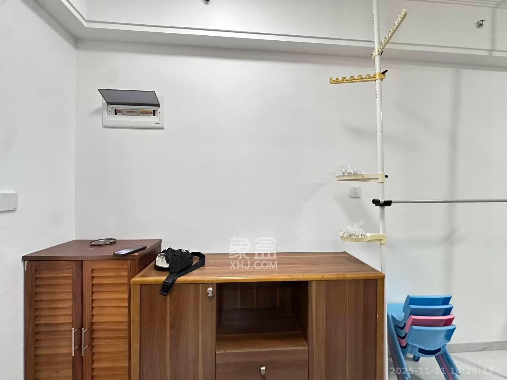 明昇壹城（明昇时代广场）二期  1室1厅1卫    1100.0元/月室内图