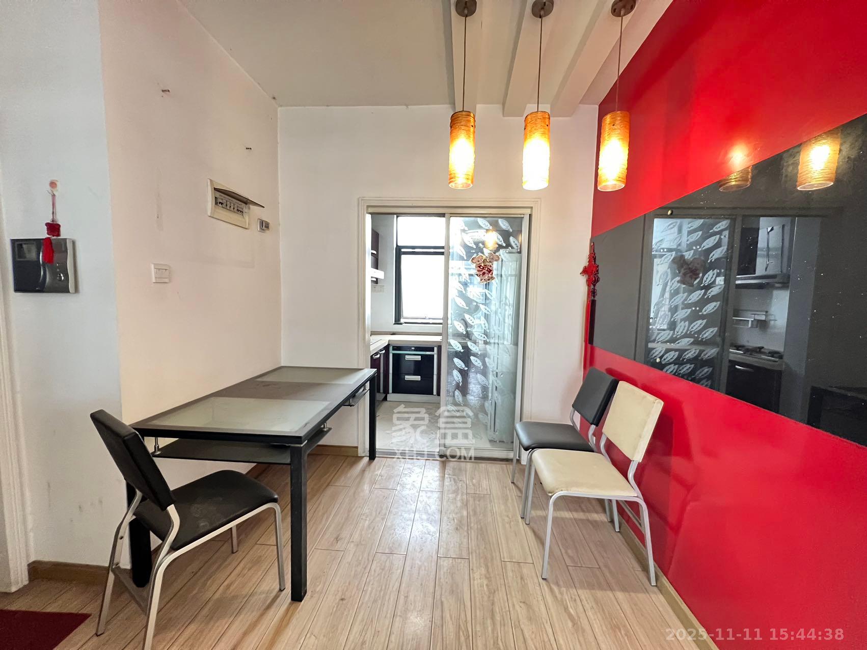 湘江世纪城咏江苑 2室2厅1卫 2000.0元/月 湘江世纪城咏江苑 2室2厅1卫 2000.0元/月室内图