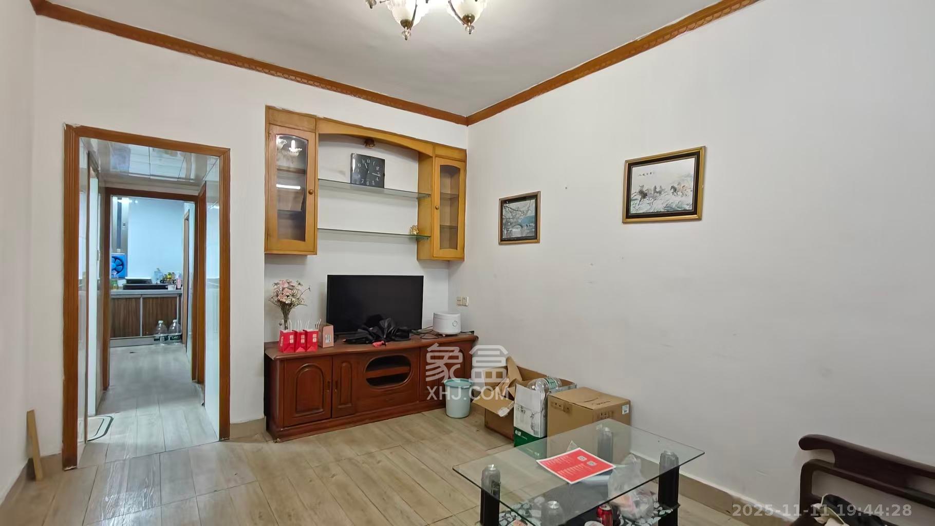 登隆街散盘 2室1厅1卫 1800.0元/月 登隆街散盘 2室1厅1卫 1800.0元/月室内图