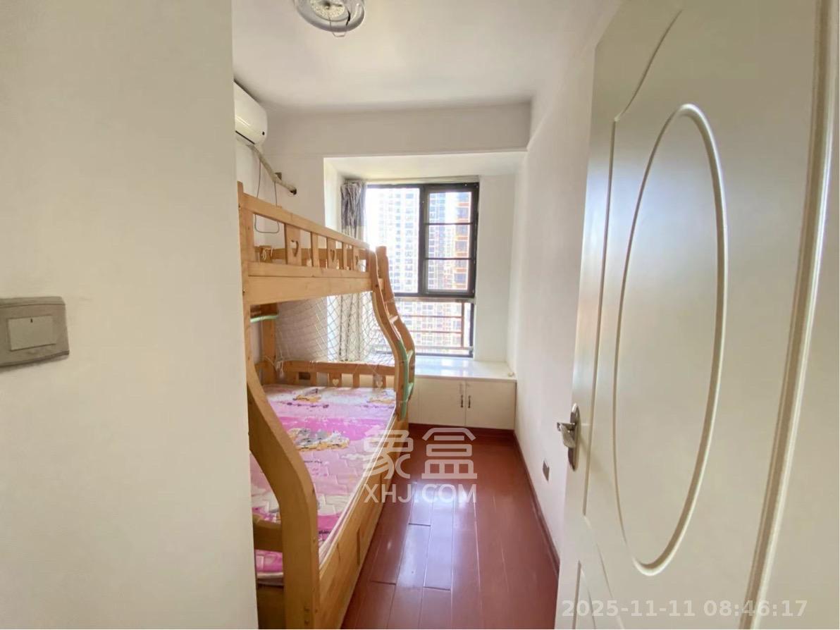 恒生碧水龙庭  3室2厅1卫    2000.0元/月室内图