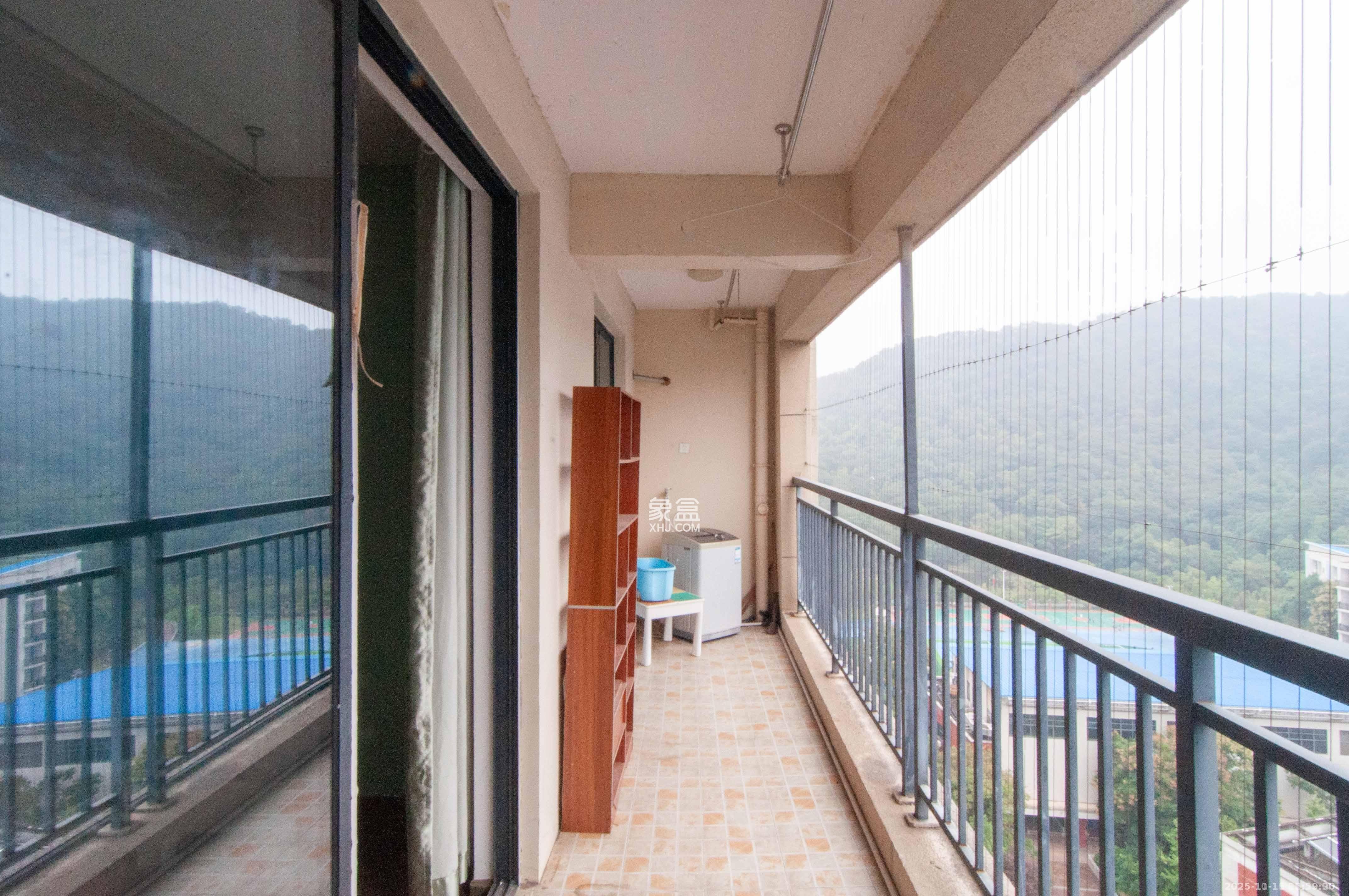 君康家园(梅溪湖七喜街) 3室2厅2卫 2600.0元/月 君康家园(梅溪湖七喜街) 3室2厅2卫 2600.0元/月室内图