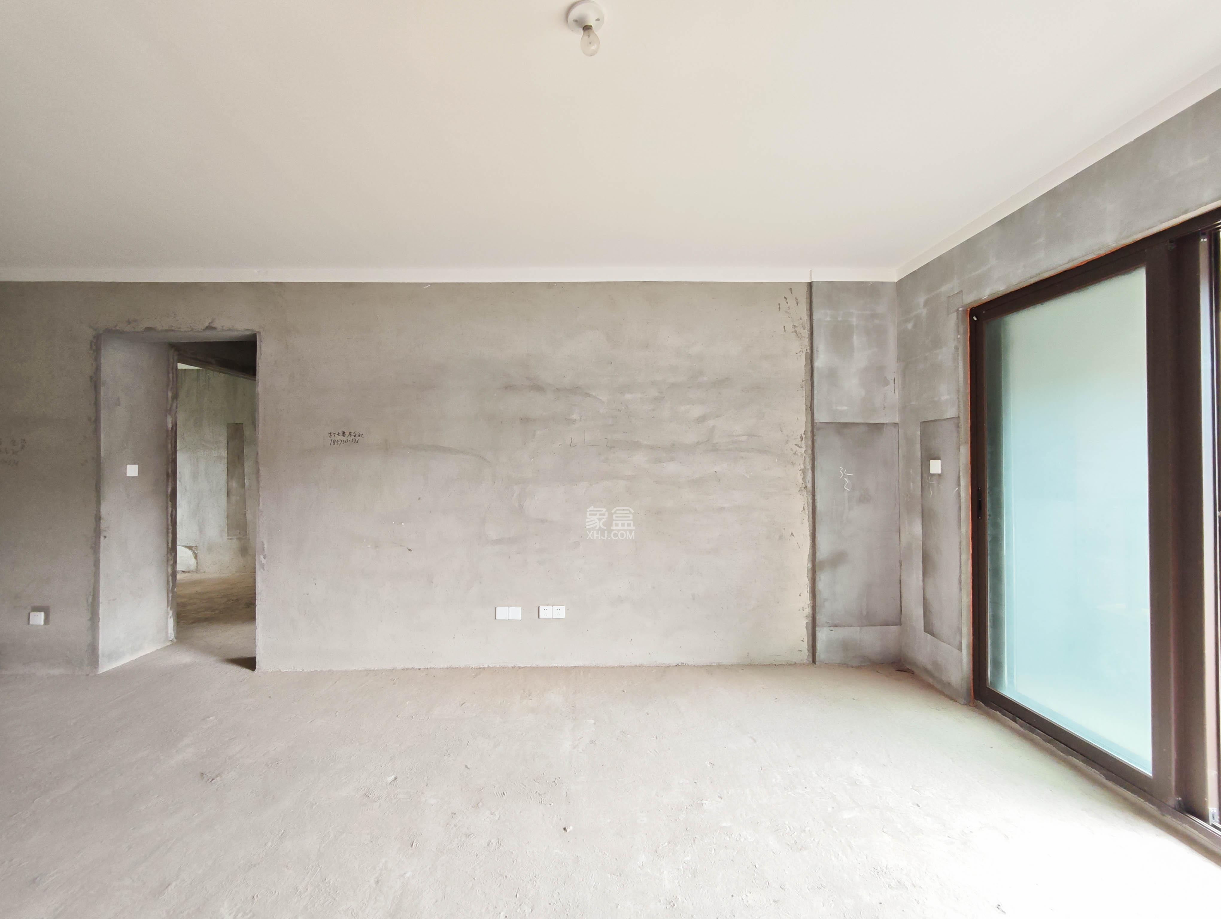 保利城(中航城国际社区、郡原美村) 1室0厅0卫 115.8万 保利城(中航城国际社区、郡原美村) 1室0厅0卫 115.8万客厅