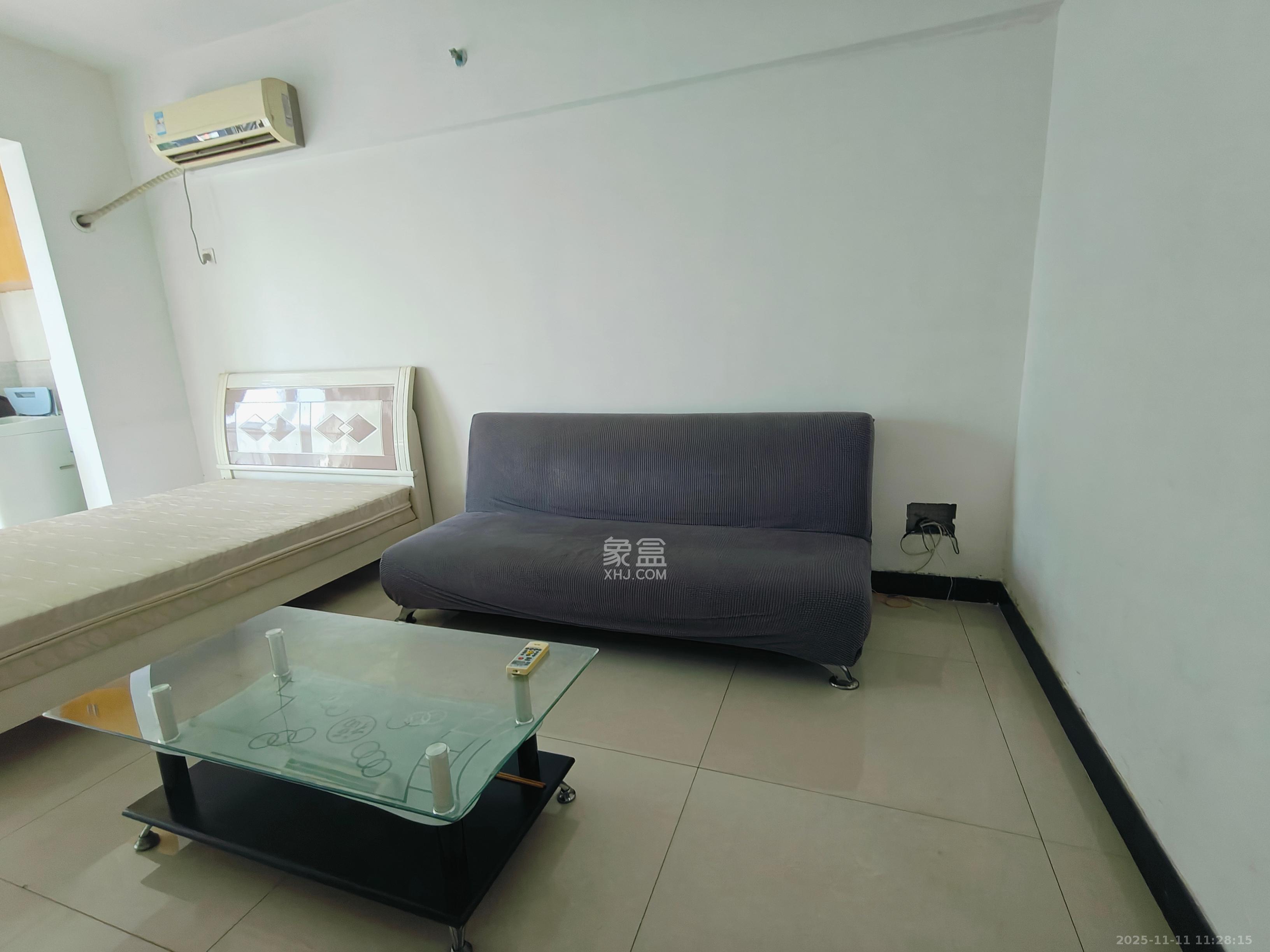 长城华都 1室1厅1卫 1500.0元/月 长城华都 1室1厅1卫 1500.0元/月室内图