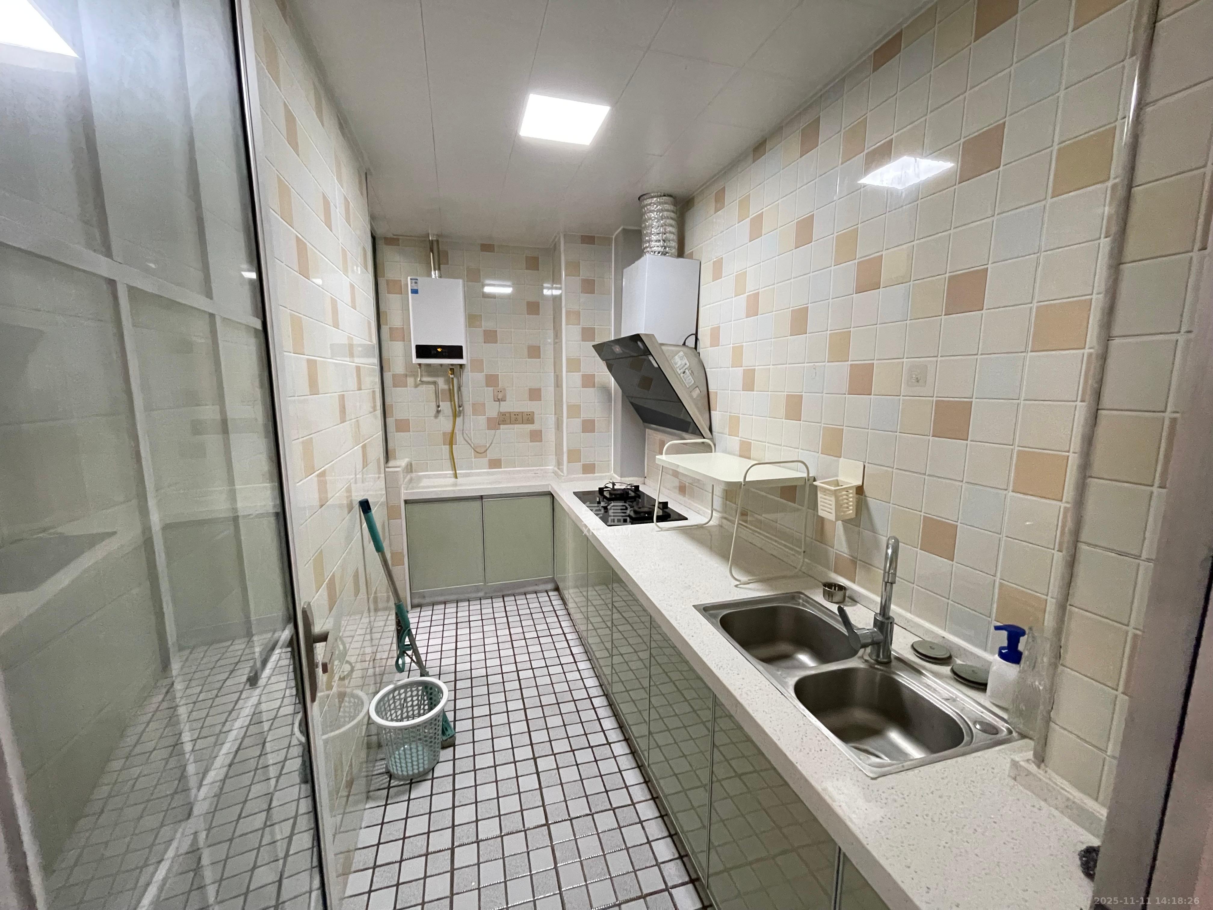 盛世耀凯 2室2厅1卫 2400.0元/月 盛世耀凯 2室2厅1卫 2400.0元/月室内图