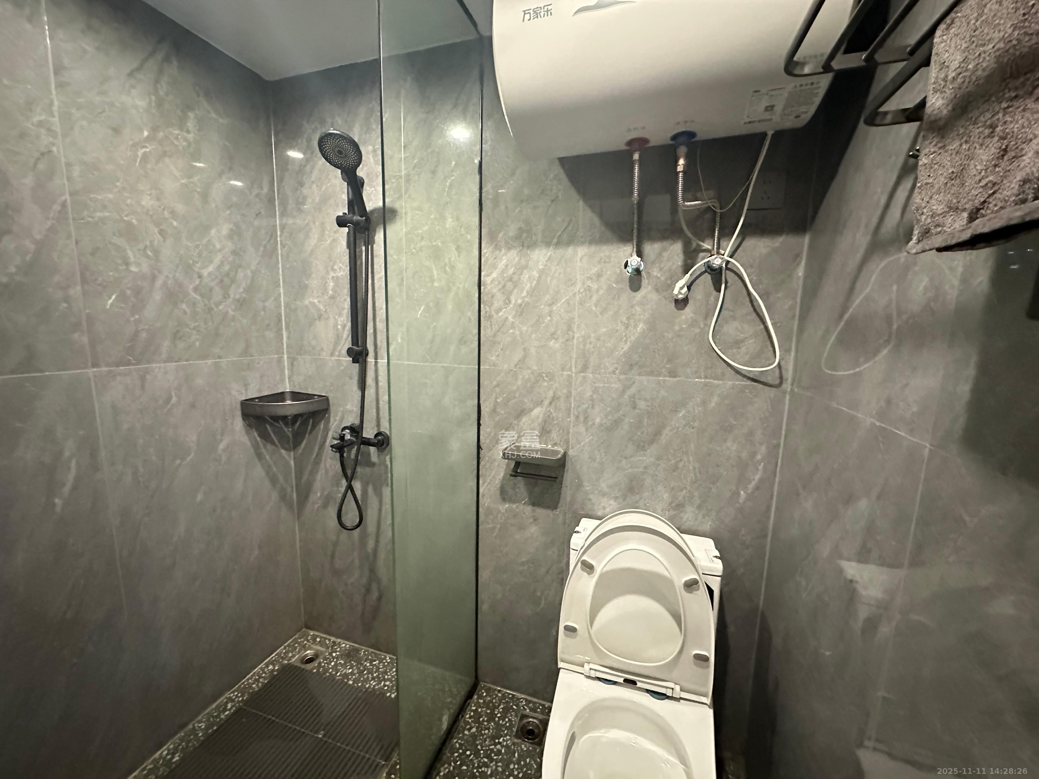 保利中环广场(保利中悦苑) 1室0厅1卫 1400.0元/月 保利中环广场(保利中悦苑) 1室0厅1卫 1400.0元/月室内图