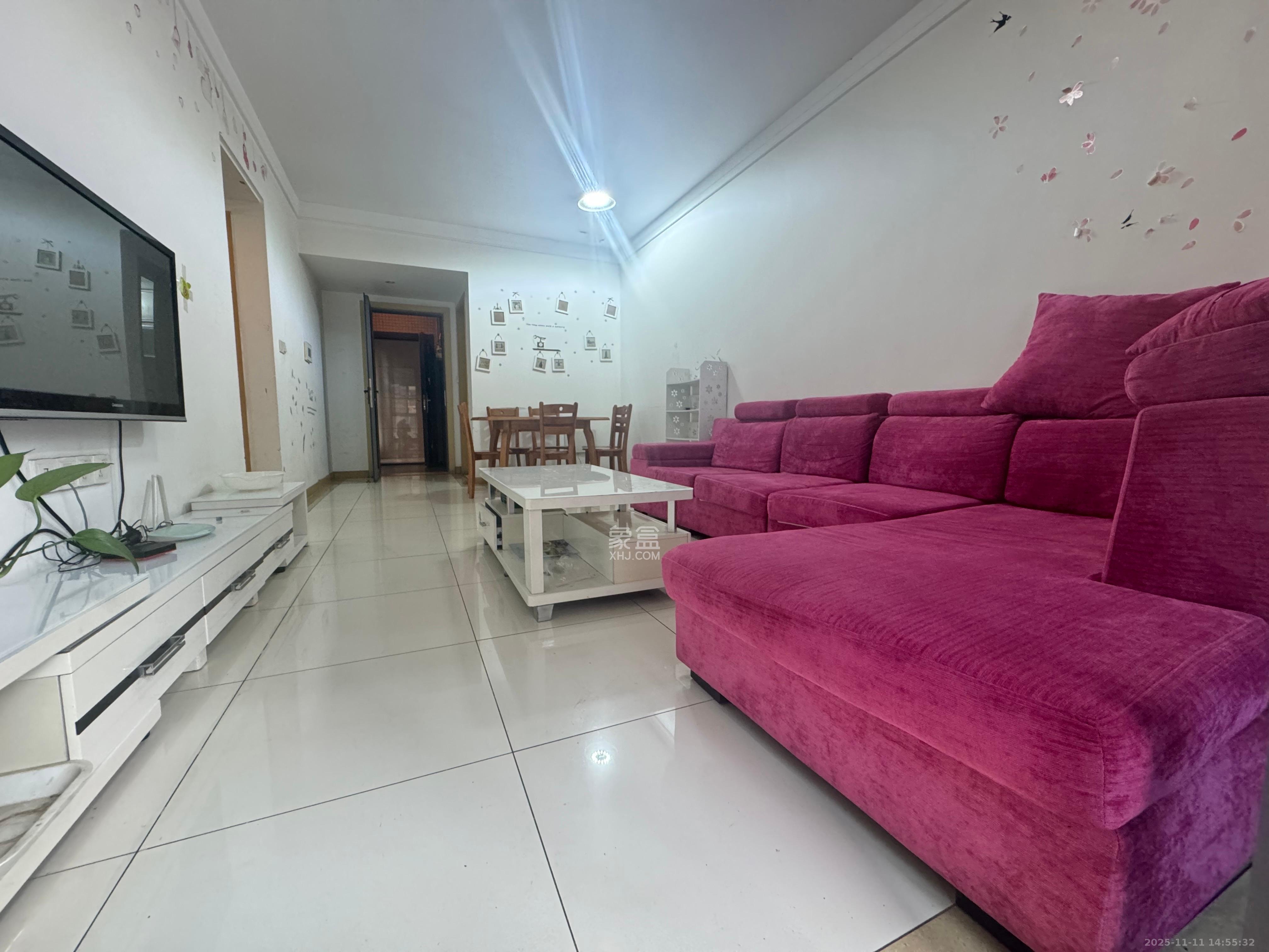 珠江花城三期锦鲤 2室2厅1卫 2000.0元/月 珠江花城三期锦鲤 2室2厅1卫 2000.0元/月室内图