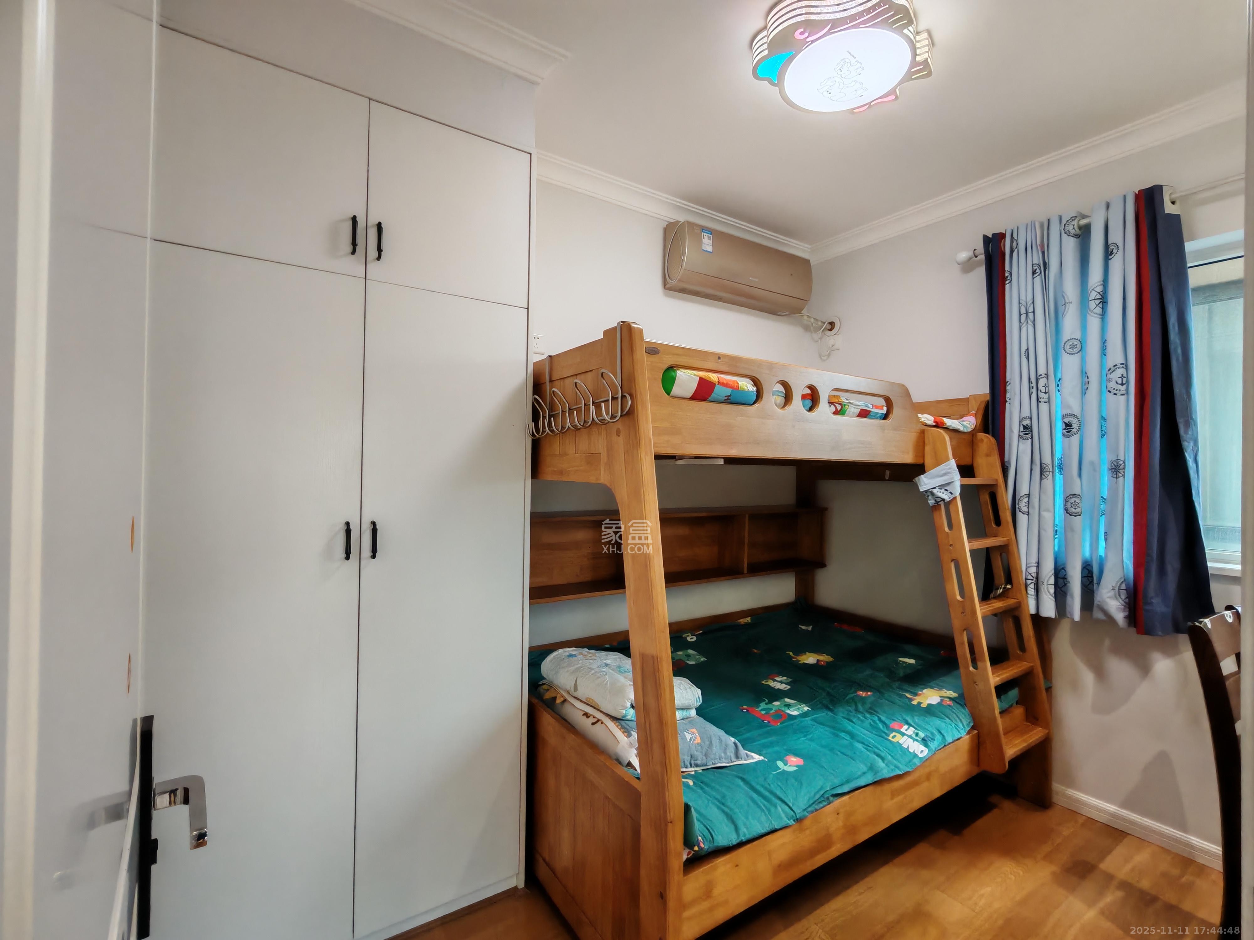 北辰三角洲E4区  3室2厅1卫    3800.0元/月室内图