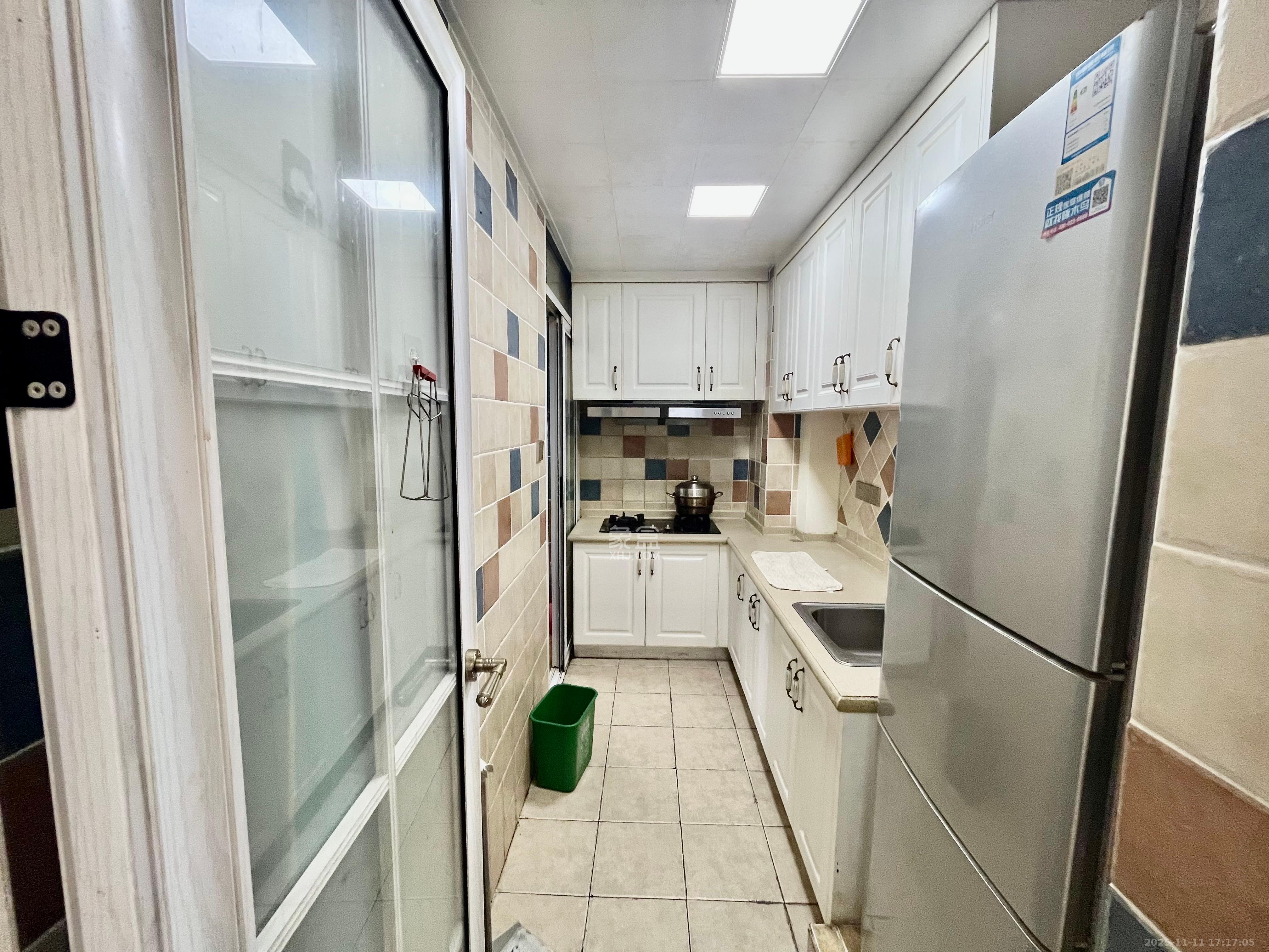 盛世耀凯  2室2厅1卫    2400.0元/月室内图