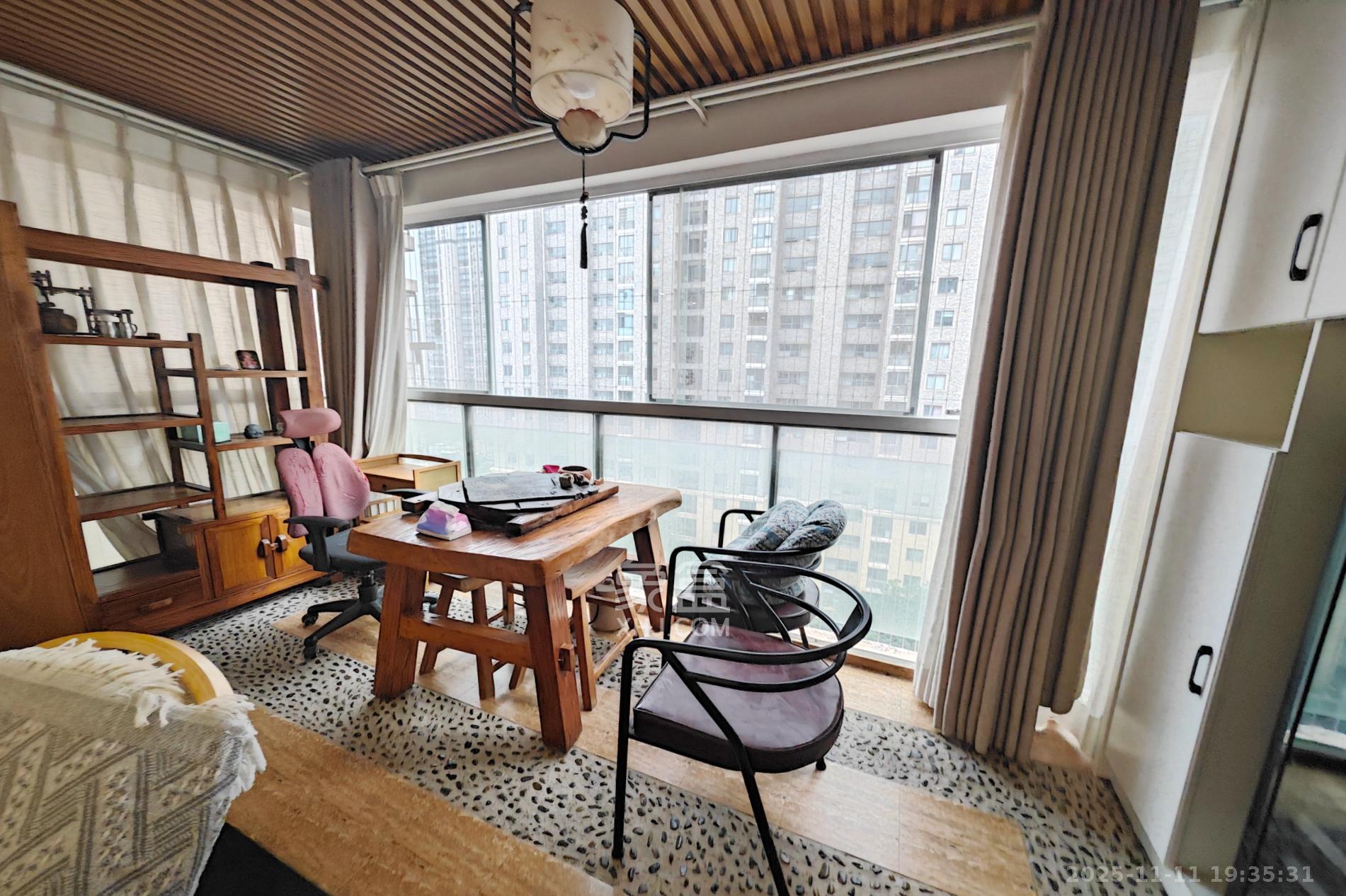 丽星景园 3室2厅2卫 110.0万 丽星景园 3室2厅2卫 110.0万阳台