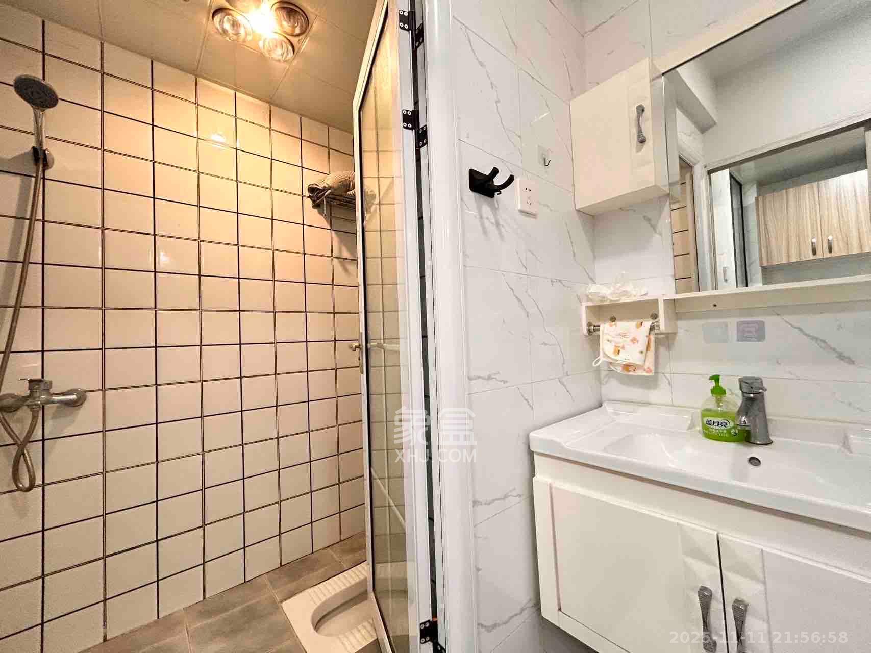 荣悦台 1室1厅1卫 2000.0元/月 荣悦台 1室1厅1卫 2000.0元/月室内图