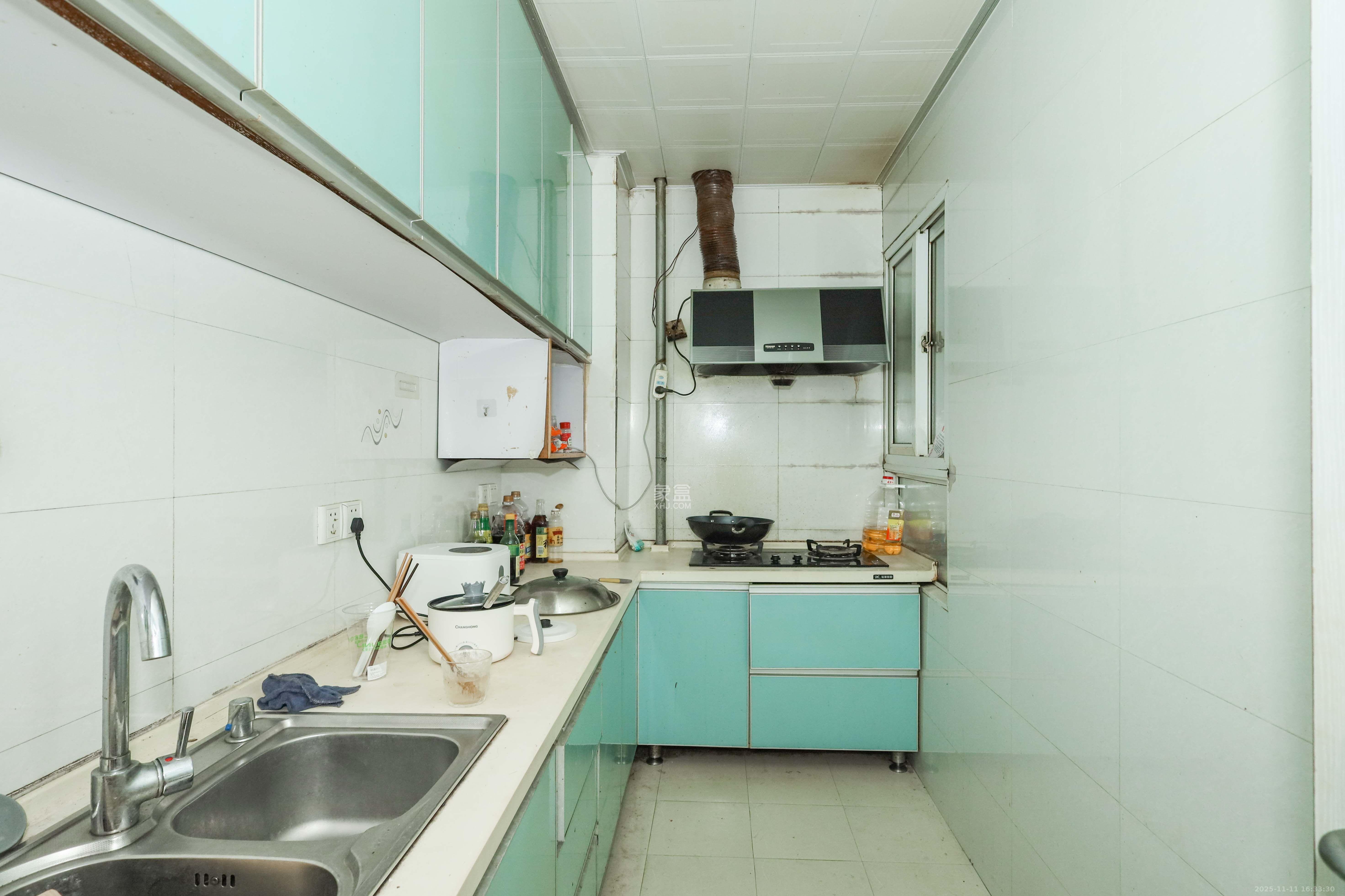 麓山润城  2室2厅1卫    2000.0元/月室内图