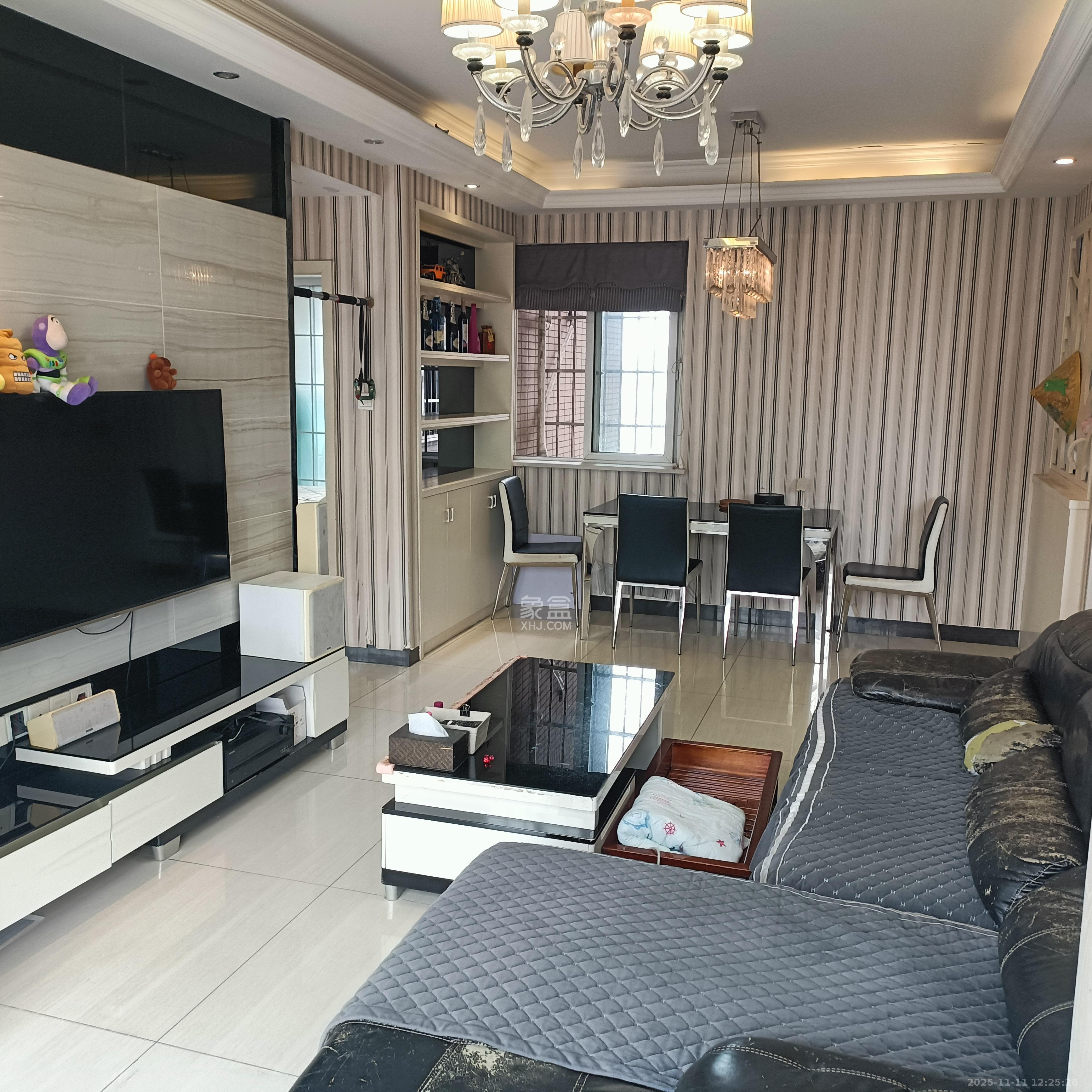 鑫科明珠 2室2厅1卫 2100.0元/月 鑫科明珠 2室2厅1卫 2100.0元/月室内图