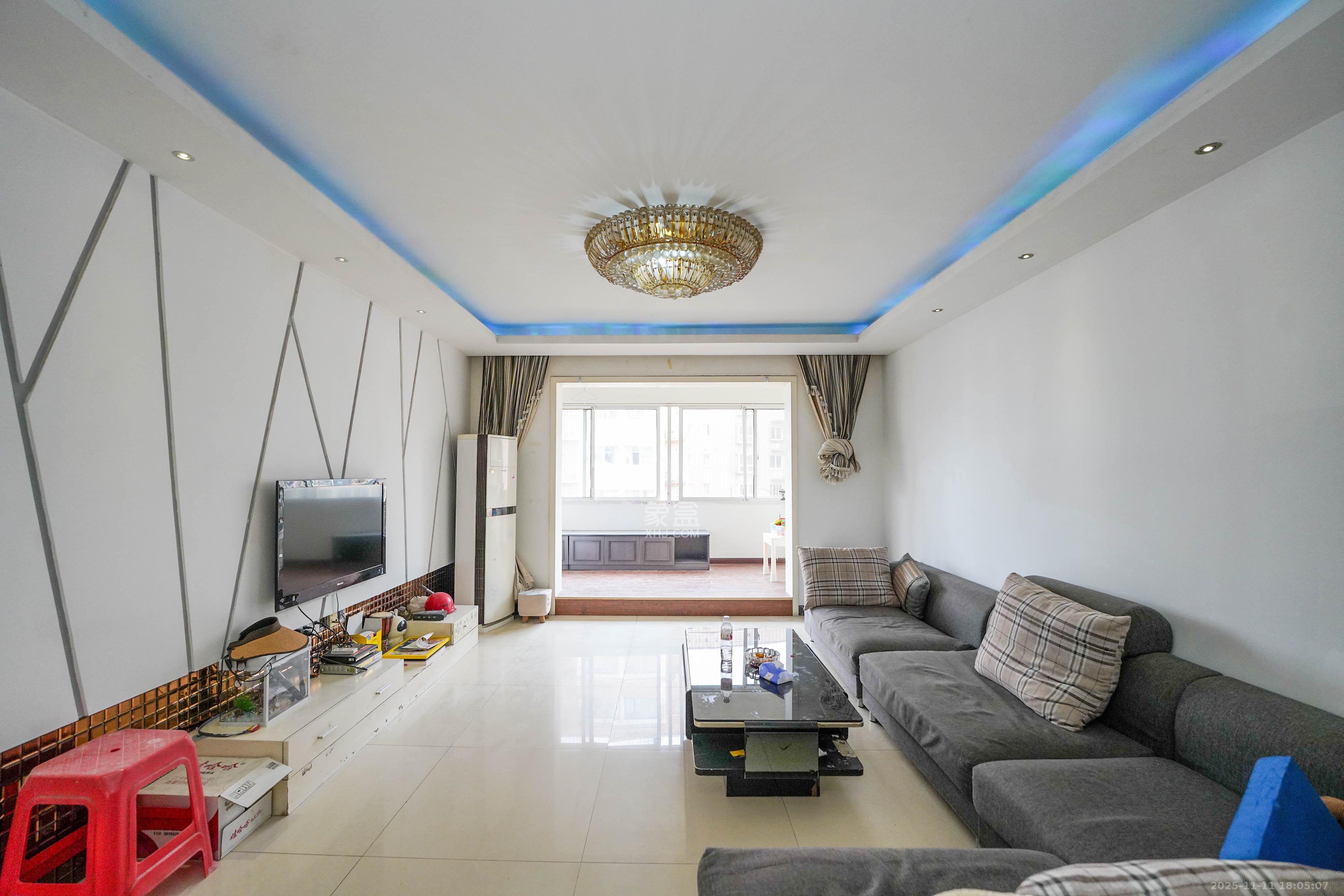 南湖雅苑  3室2厅2卫    52.0万