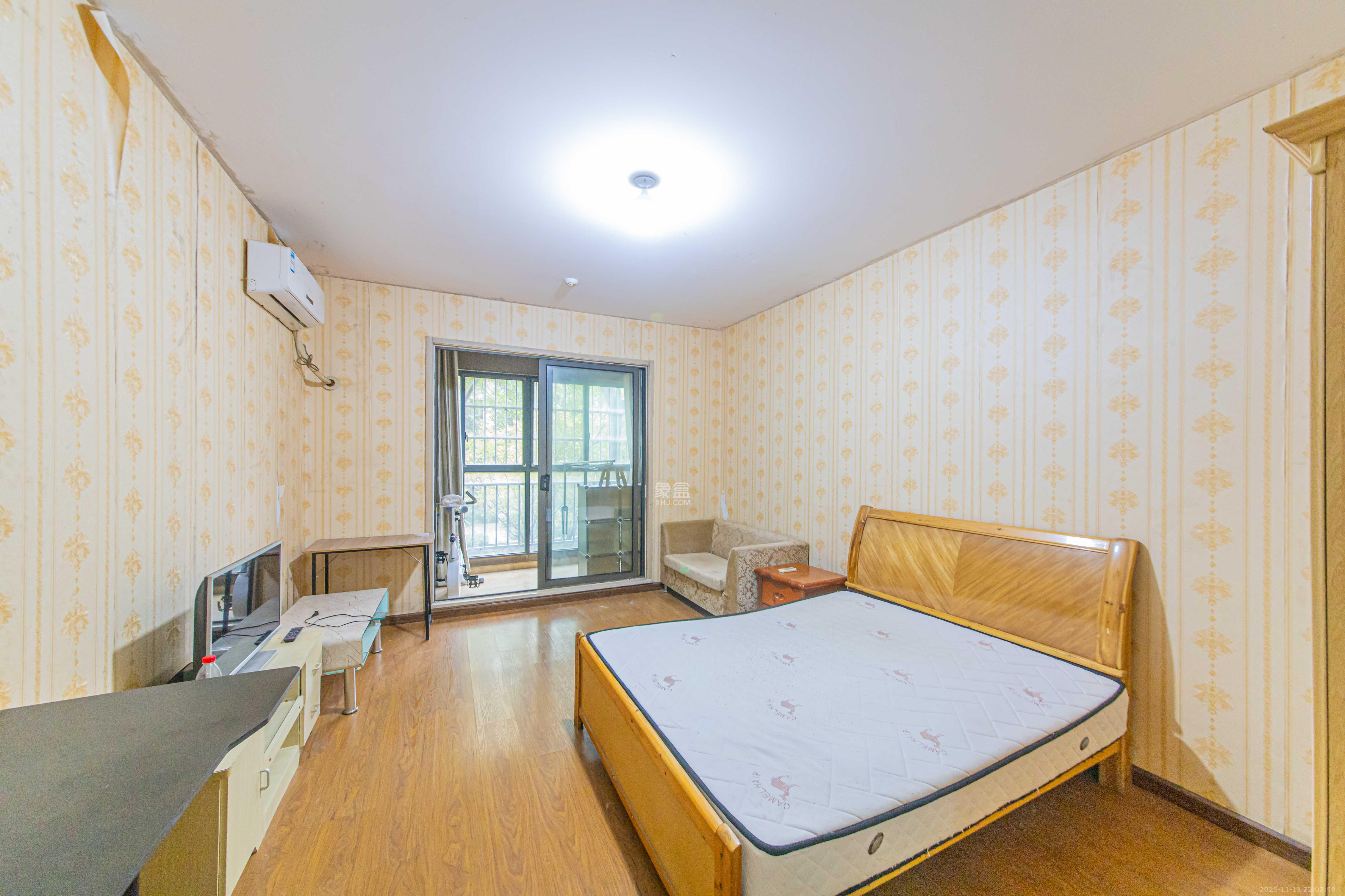 花漾年华(桂花园) 1室1厅1卫 34.0万 花漾年华(桂花园) 1室1厅1卫 34.0万客厅