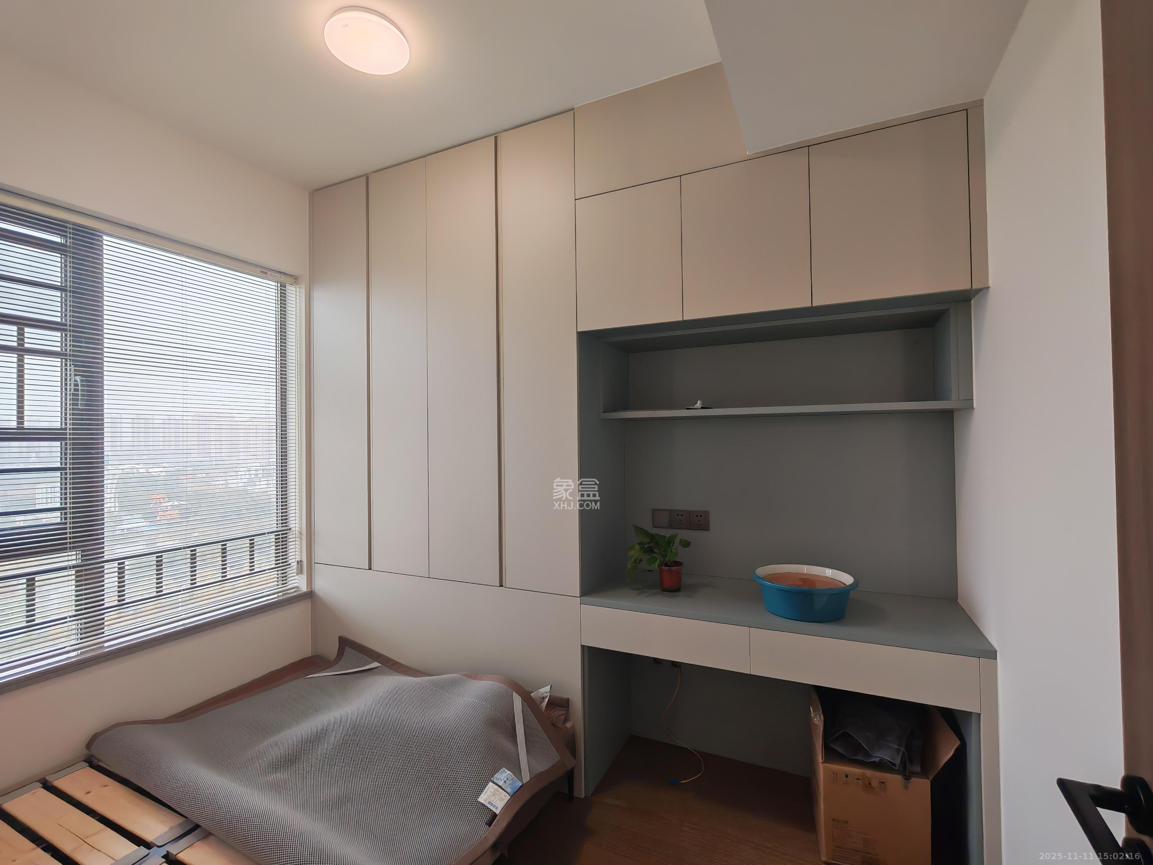 卓越洋湖晴翠  4室1厅1卫    4000.0元/月室内图