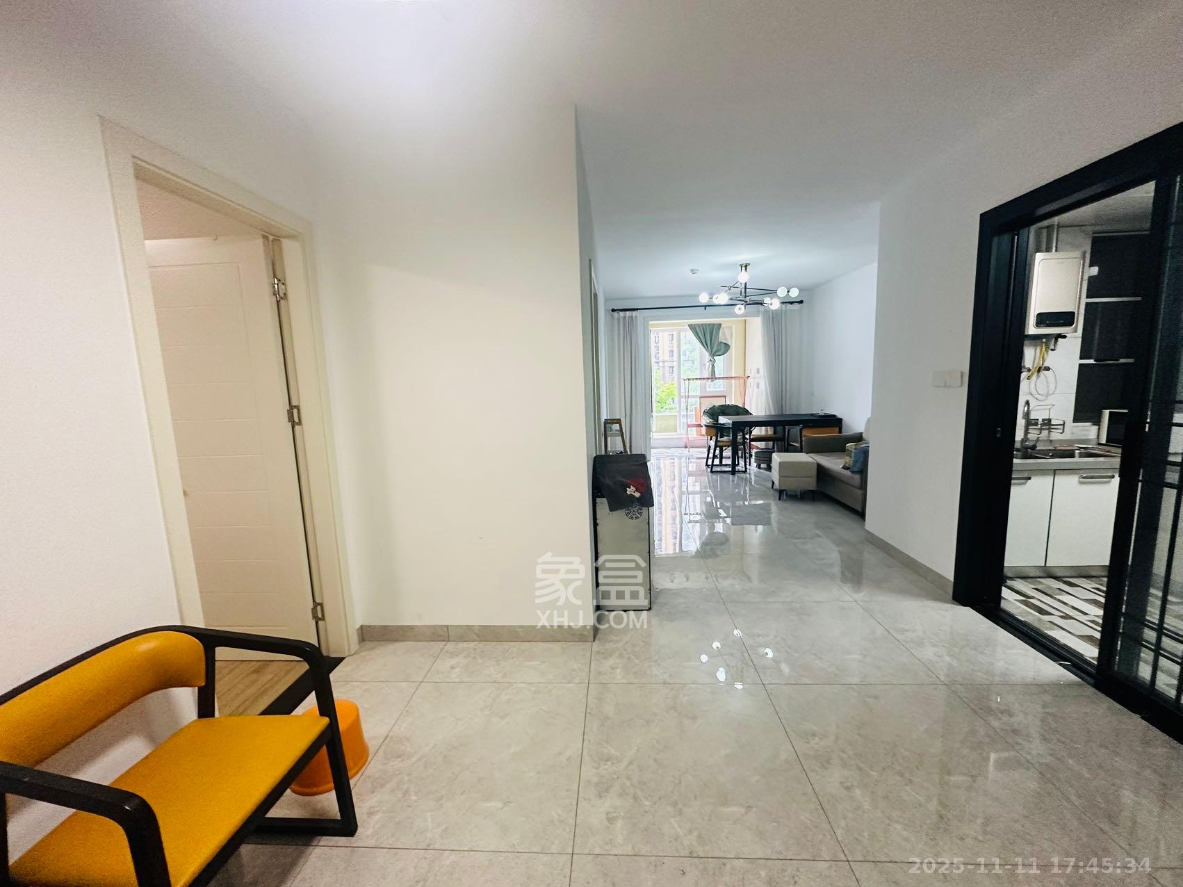 金地格林公馆  3室2厅1卫    2600.0元/月室内图