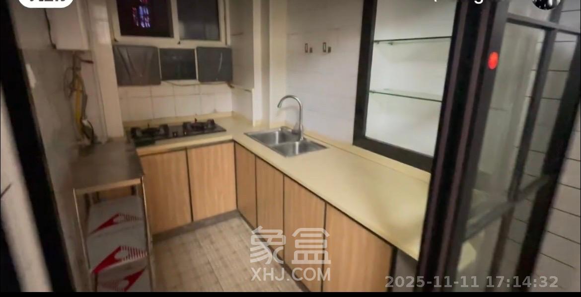 群芳园  1室1厅1卫    1200.0元/月室内图