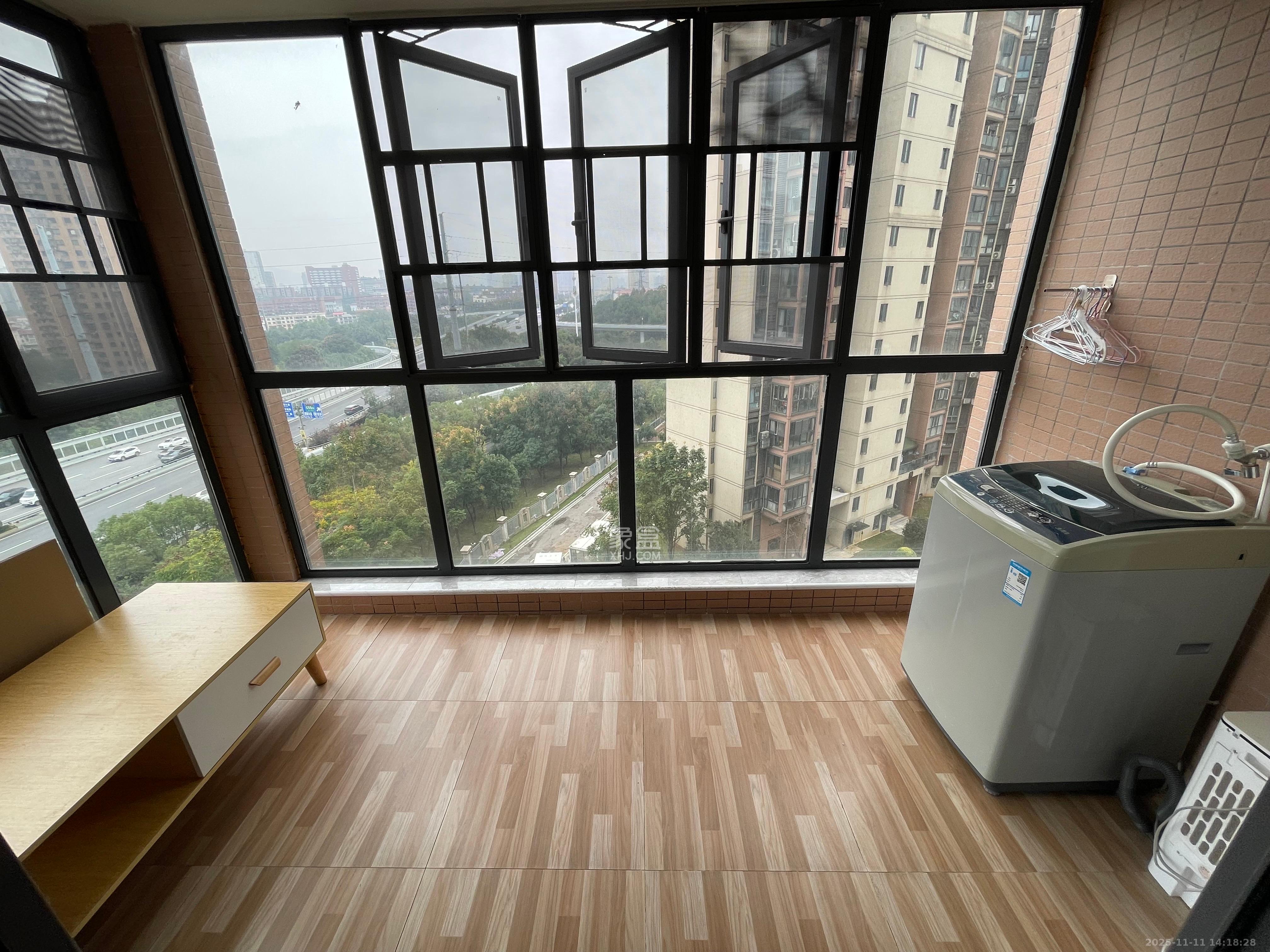 盛世耀凯 2室2厅1卫 2400.0元/月 盛世耀凯 2室2厅1卫 2400.0元/月室内图